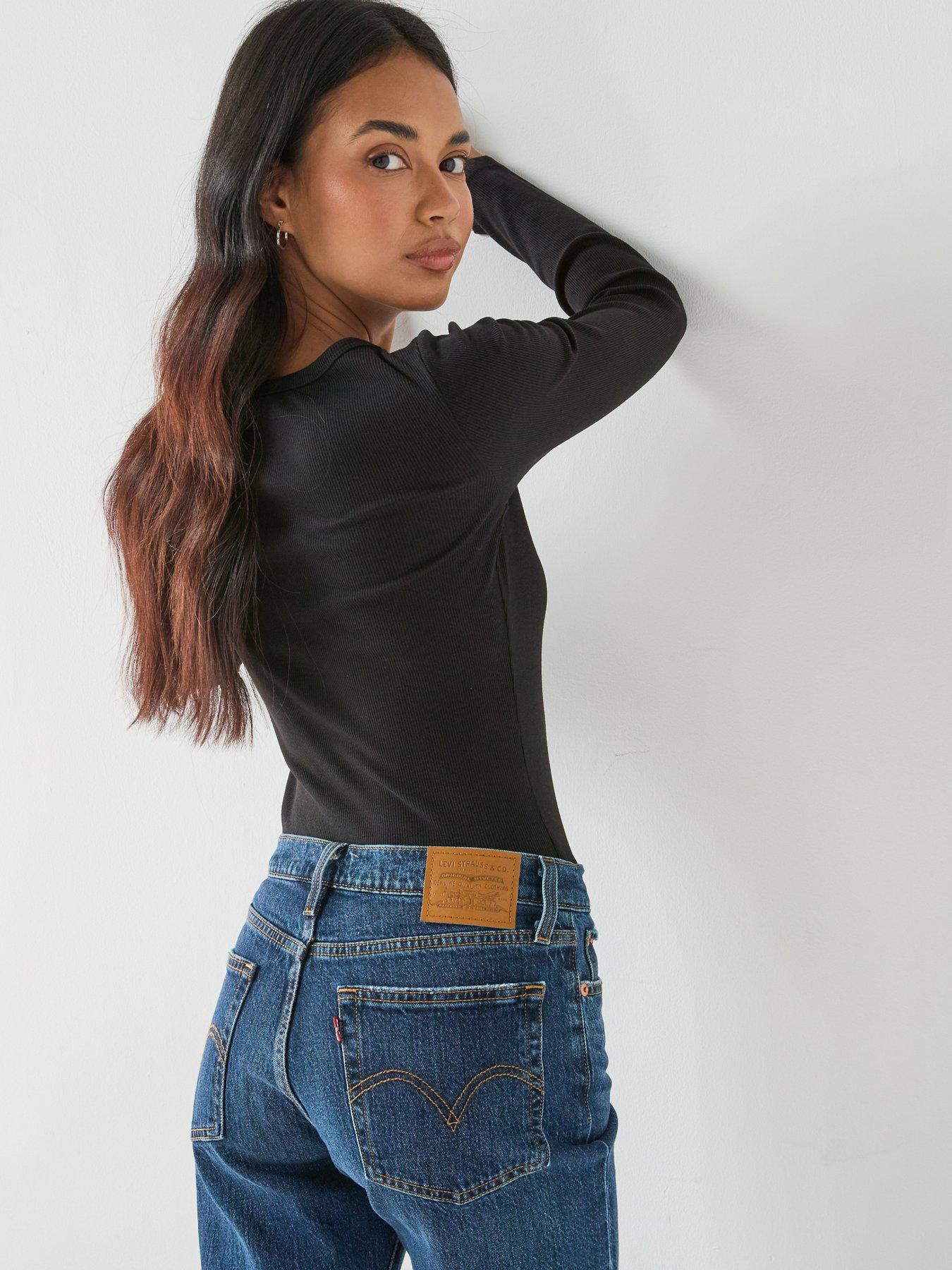 levis-wedgie-straight-jeans-blueoutfit