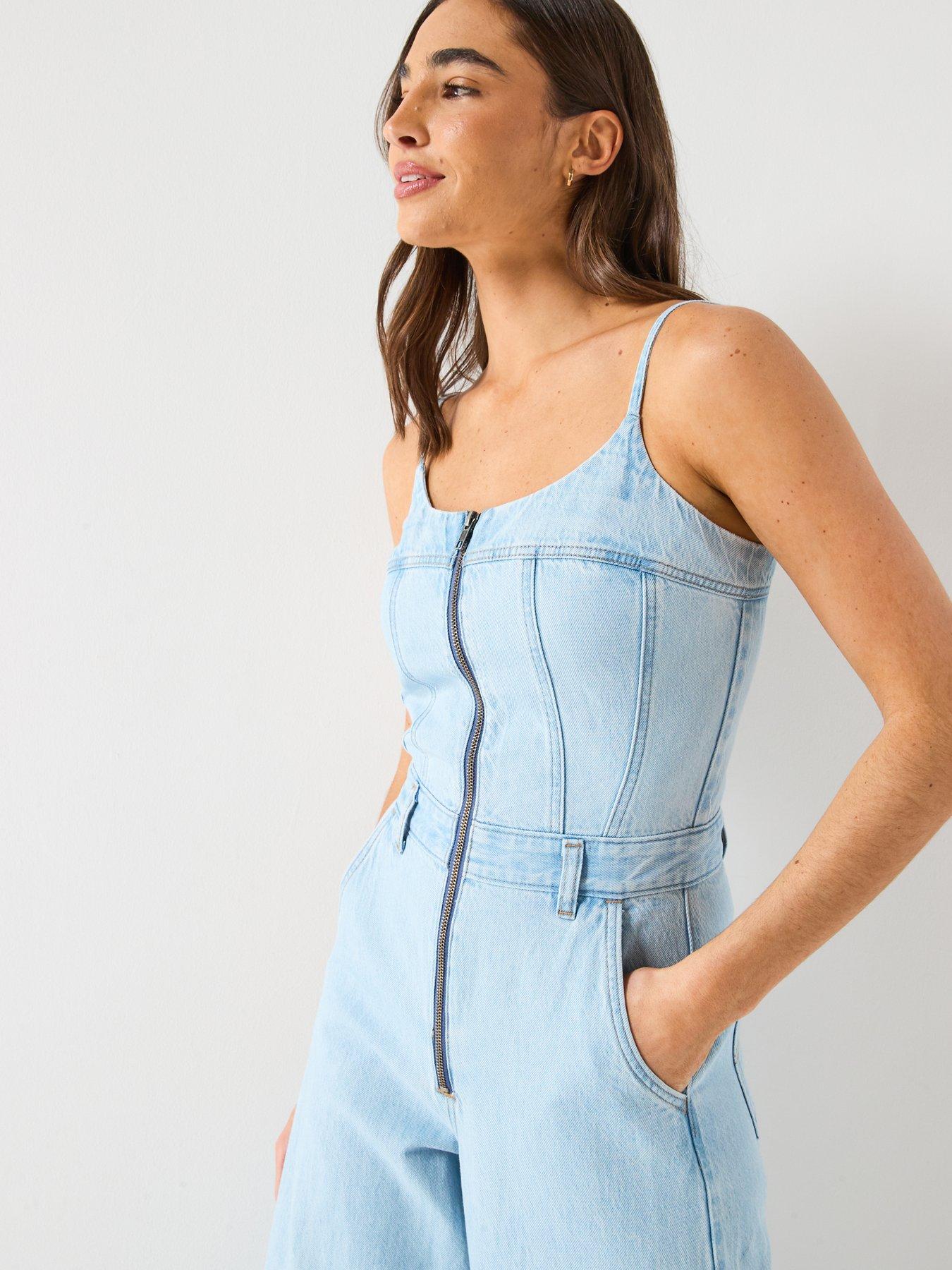 levis-bustier-jumpsuitoutfit