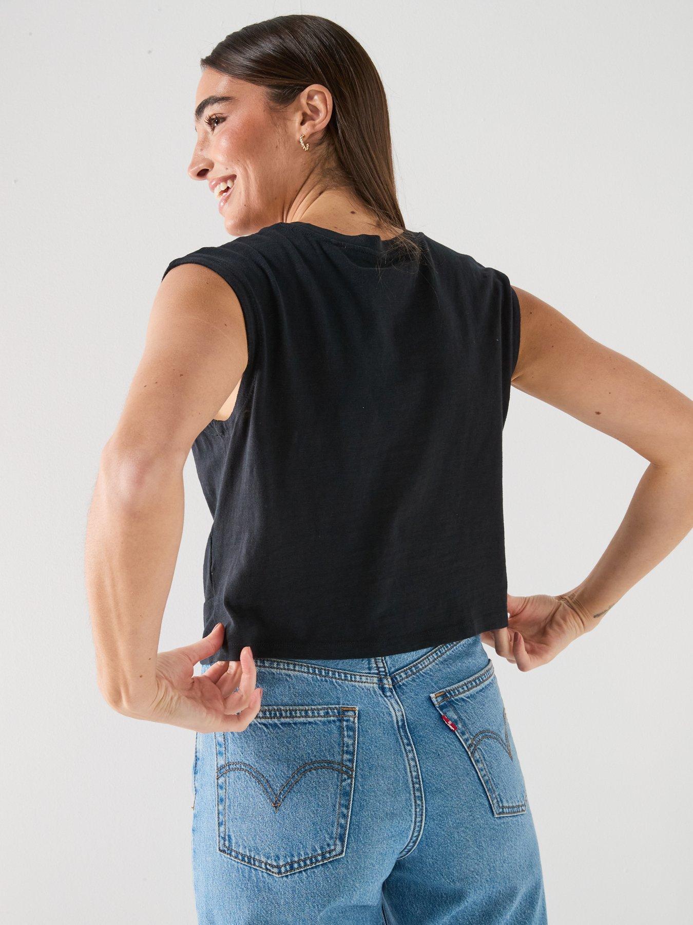 levis-jemma-knot-teestillFront