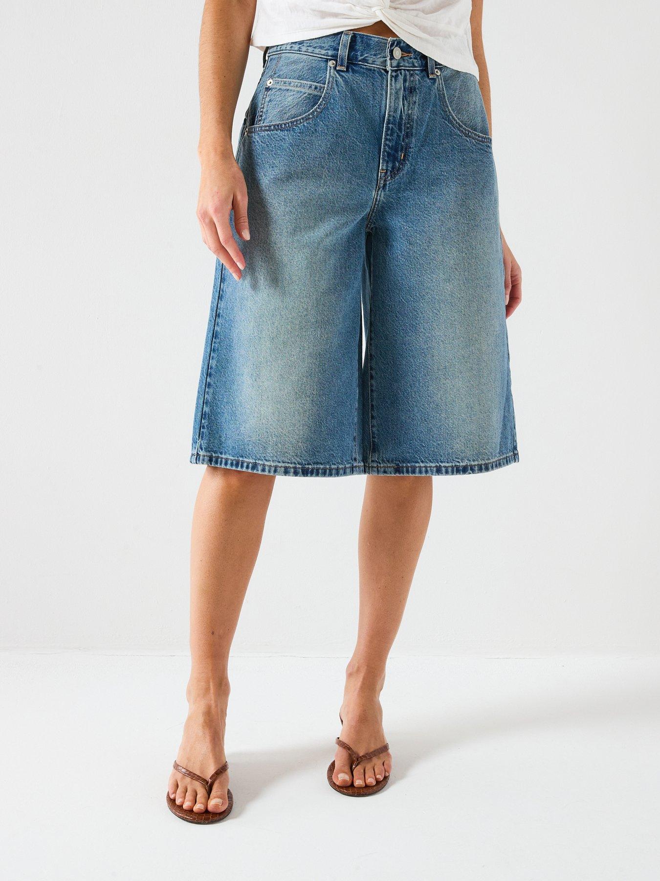 levis-jemma-knot-tee-white