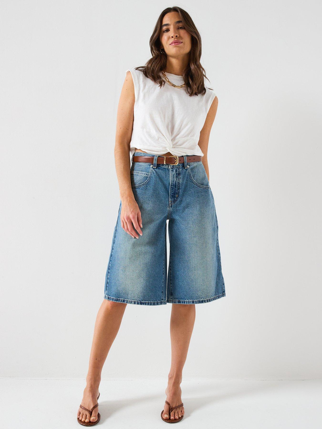 Image 5 of 6 of Levi's Jemma Knot Tee - White