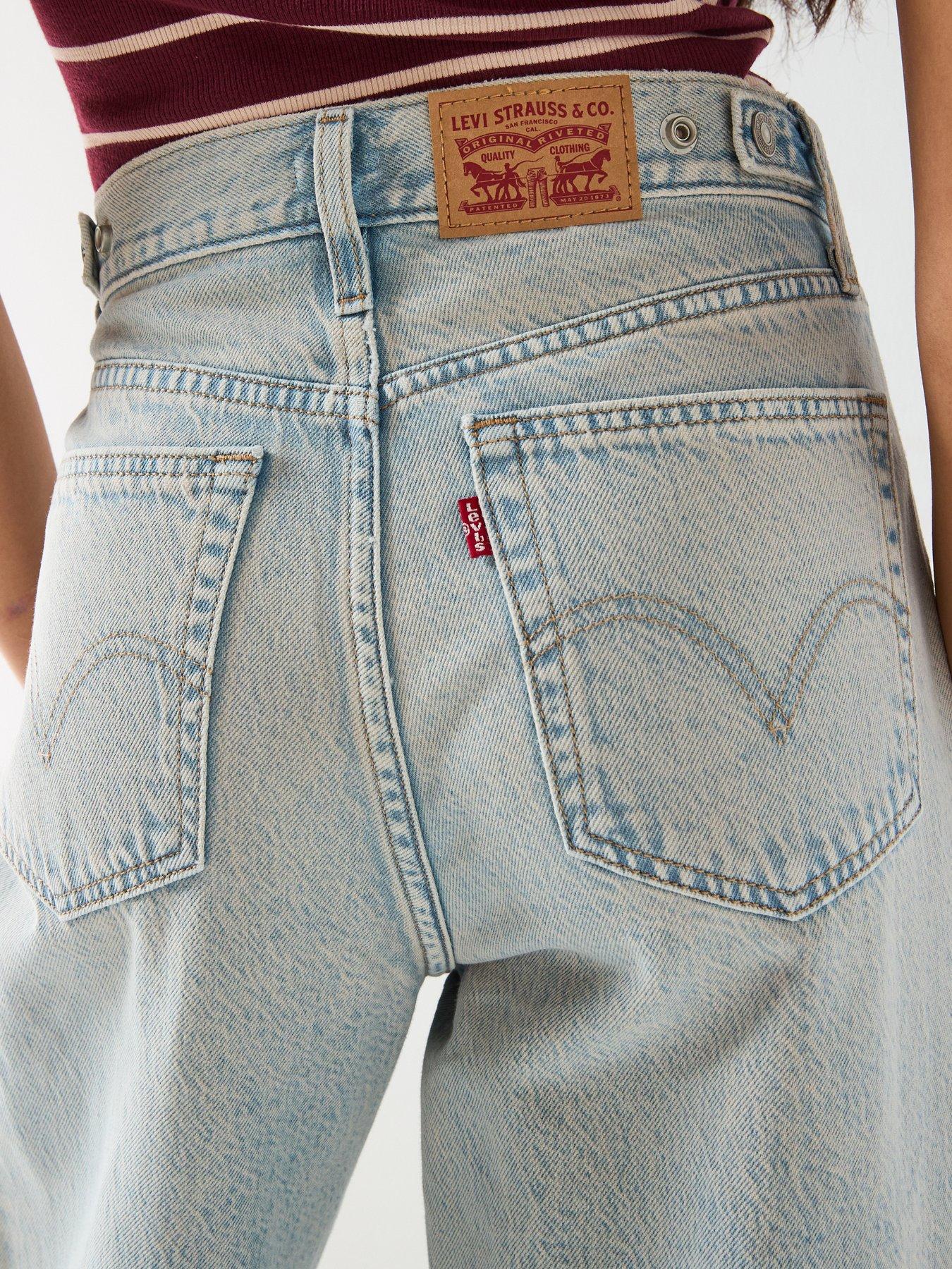 Image 4 of 6 of Levi's Cinch Baggy Denim Jeans - Blue