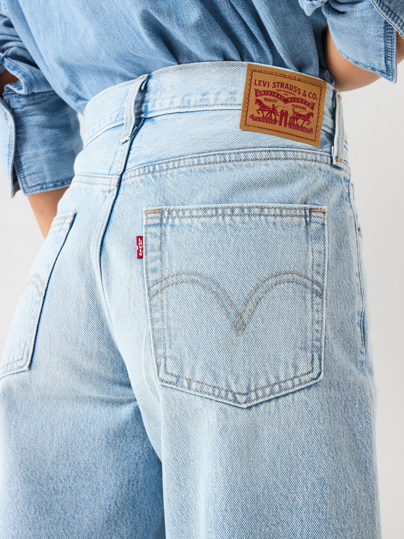 Image 4 of 6 of Levi's Middy Jort - Blue