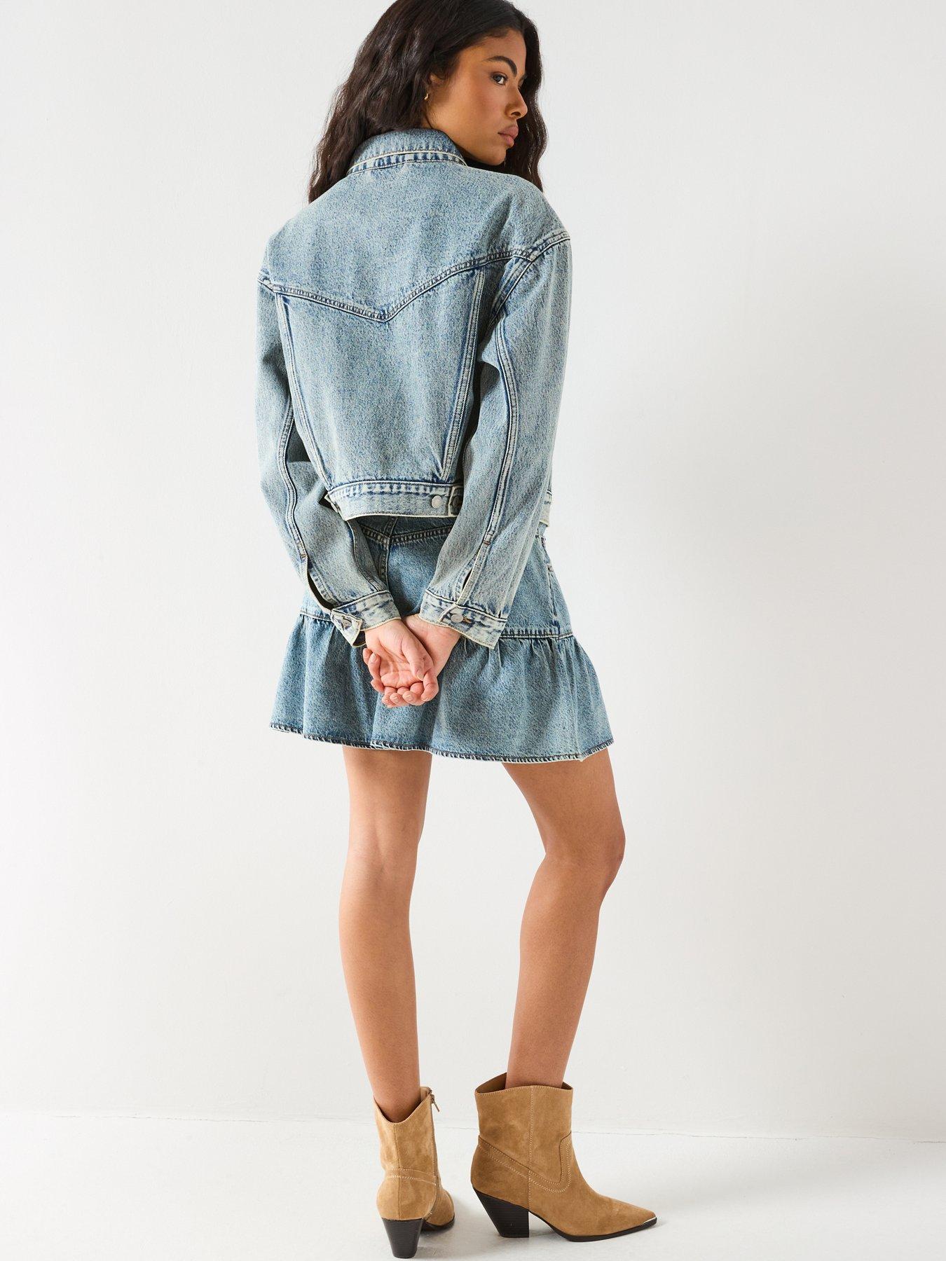 Image 2 of 6 of Levi's Shrunken 90s Trucker