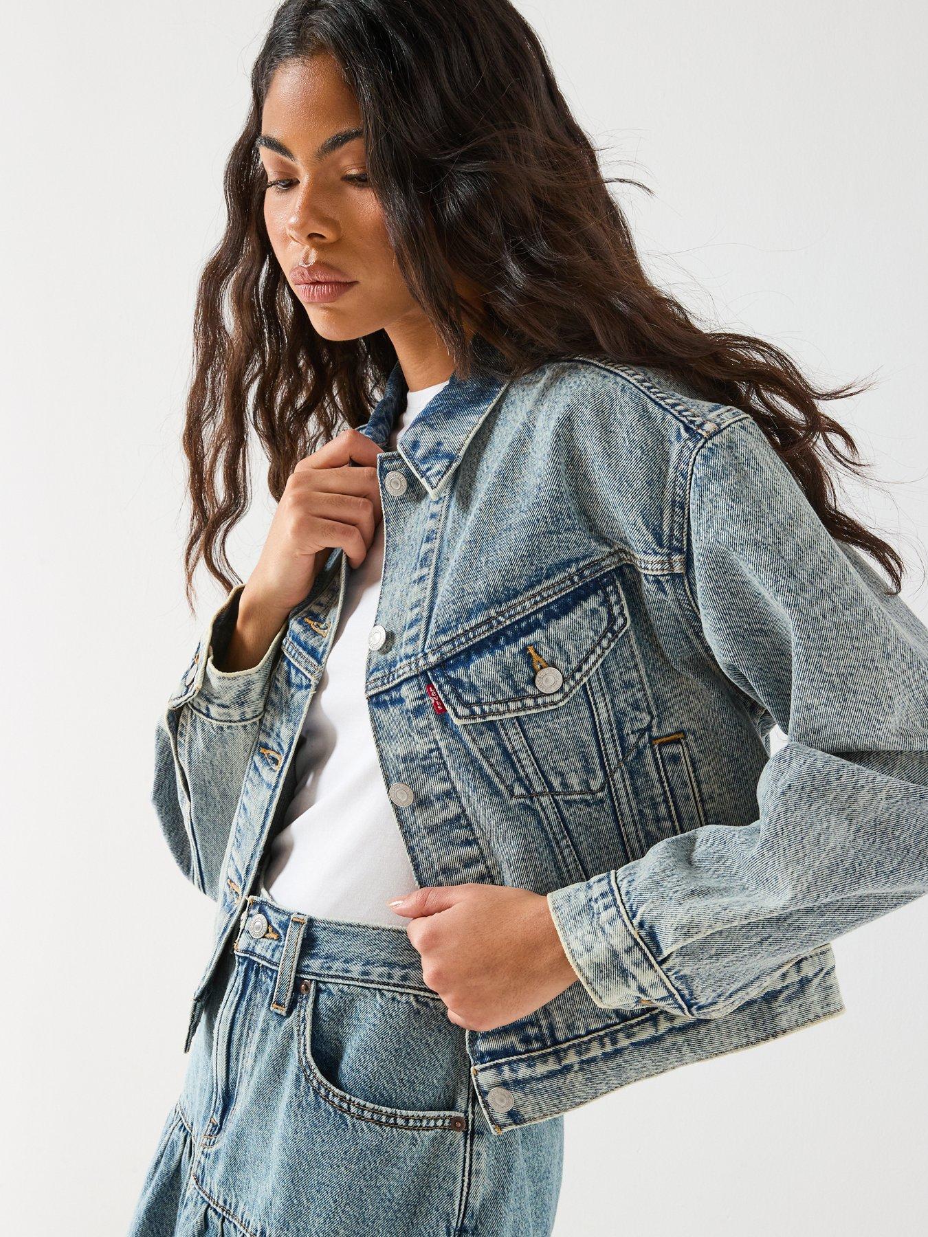 Image 4 of 6 of Levi's Shrunken 90s Trucker