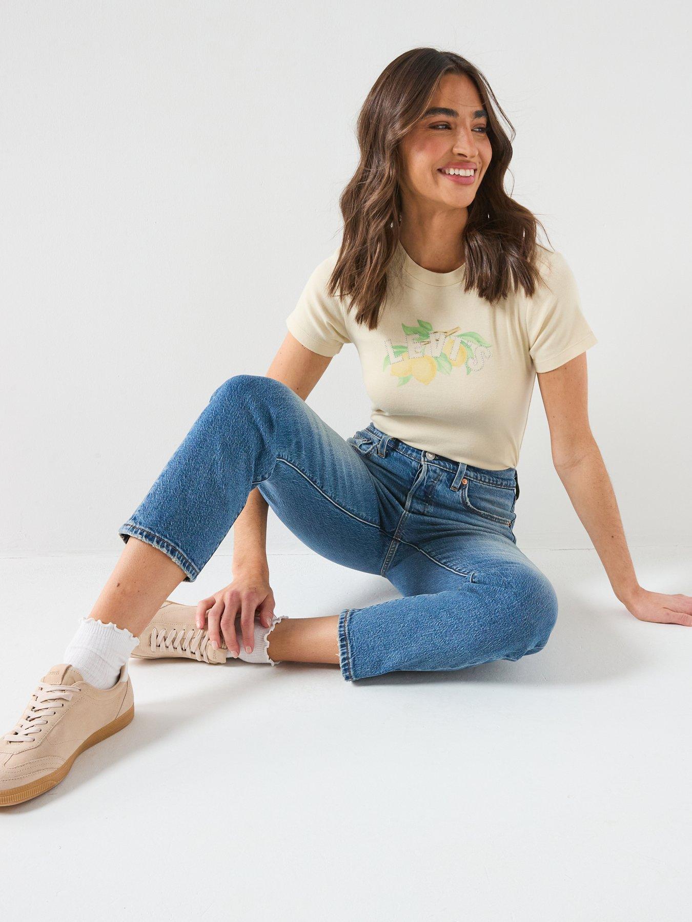 levis-501-crop-lightweight-blueoutfit