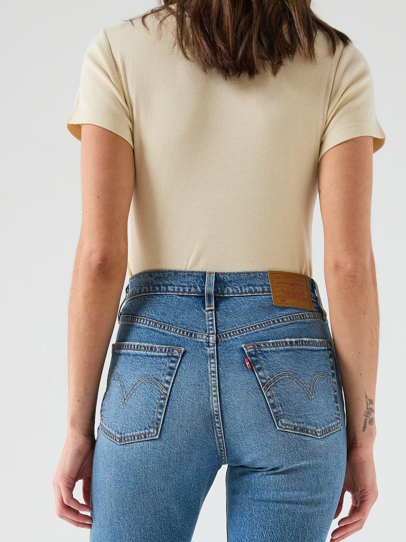 levis-501-crop-lightweight-bluedetail