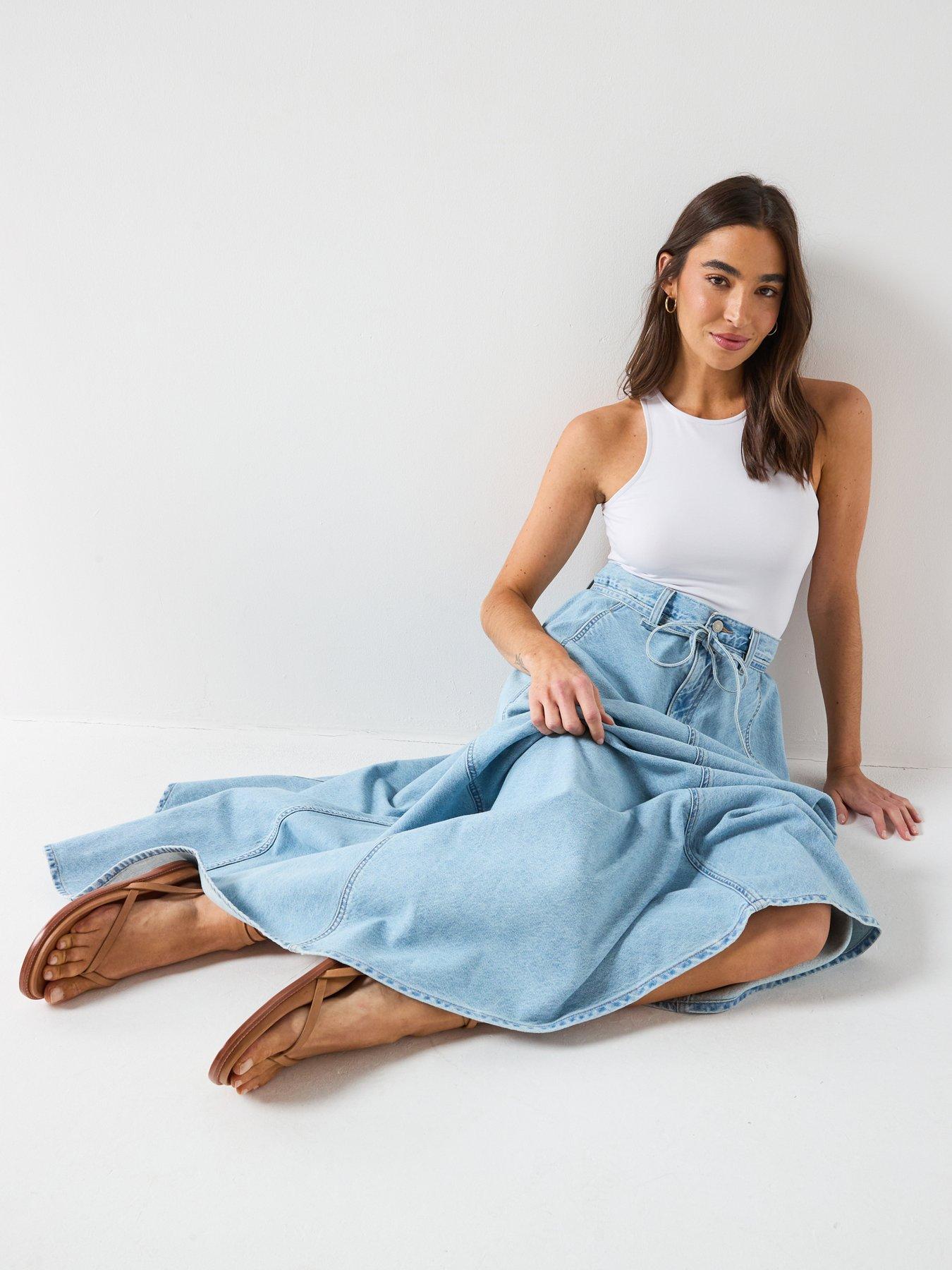 levis-xl-skirt-blueoutfit