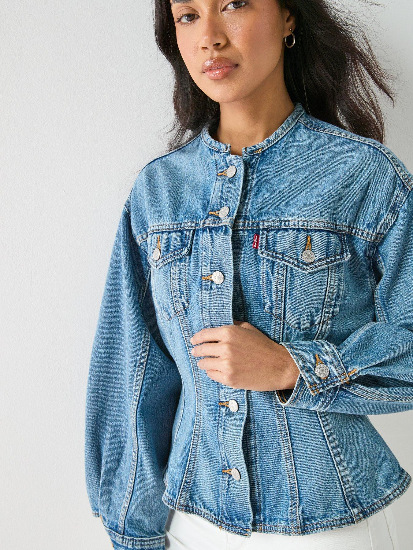 levis-sculpted-trucker-jacket-blueoutfit