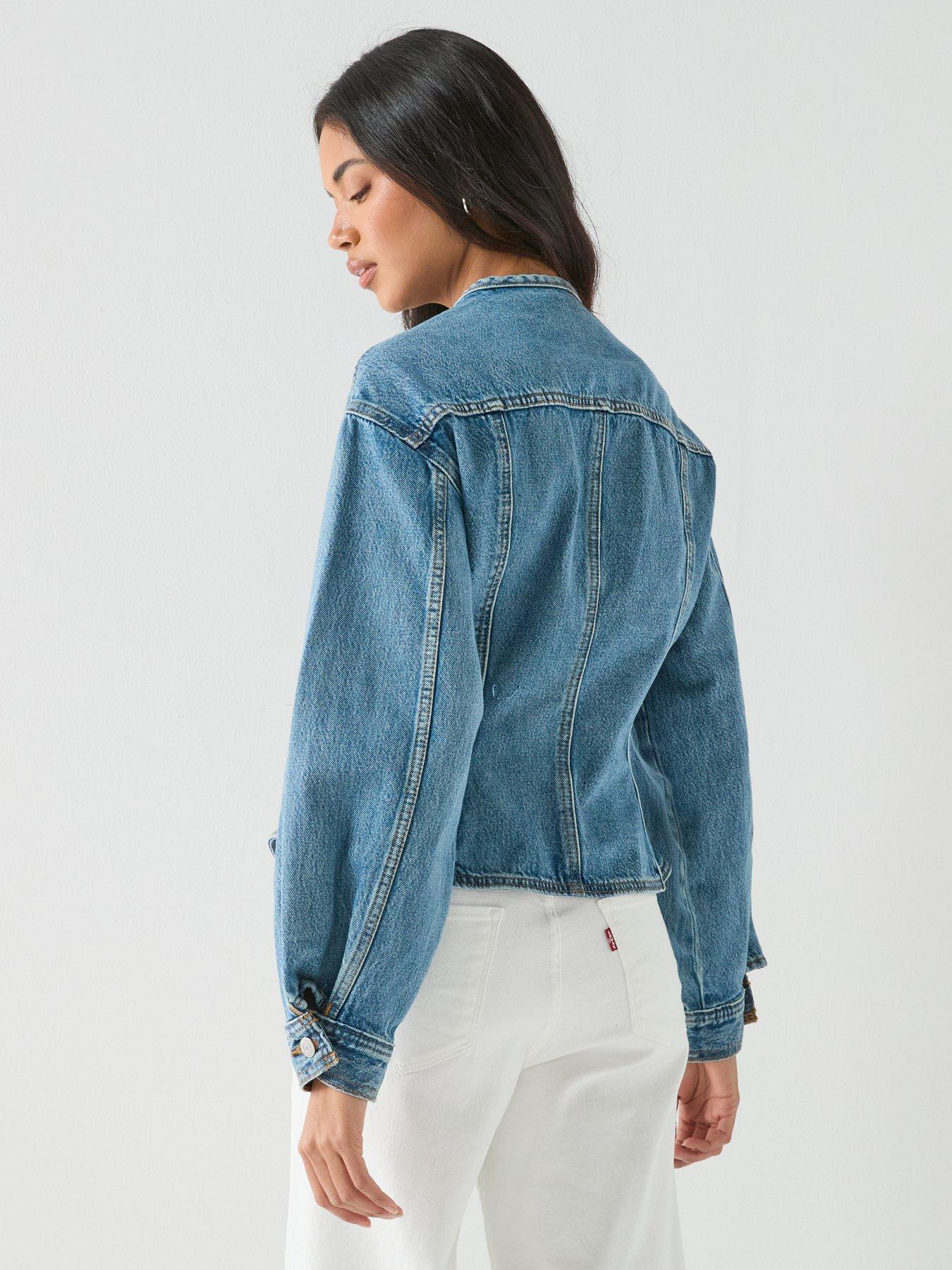 levis-sculpted-trucker-jacket-bluedetail