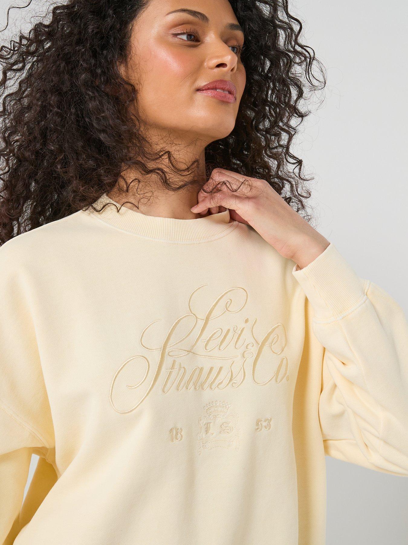 levis-graphic-vintage-oversized-crewneck-sweatshirt-royale-fancy-script-rutabaga-orangeoutfit