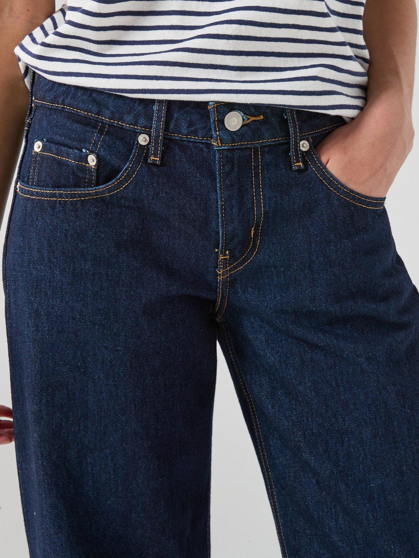 Image 4 of 6 of Levi's Low Loose Jeans - Black