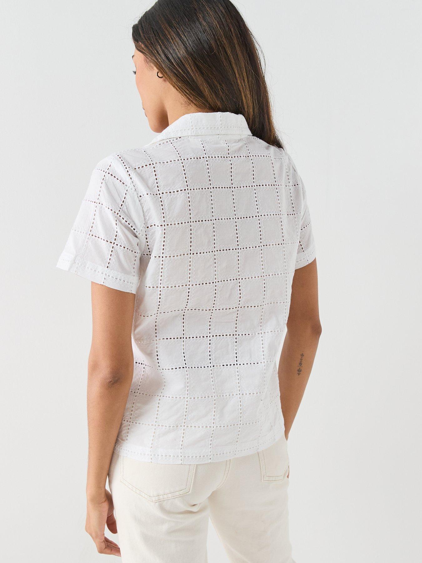 Image 2 of 6 of Levi's Albie Novelty Camp Shirt - White