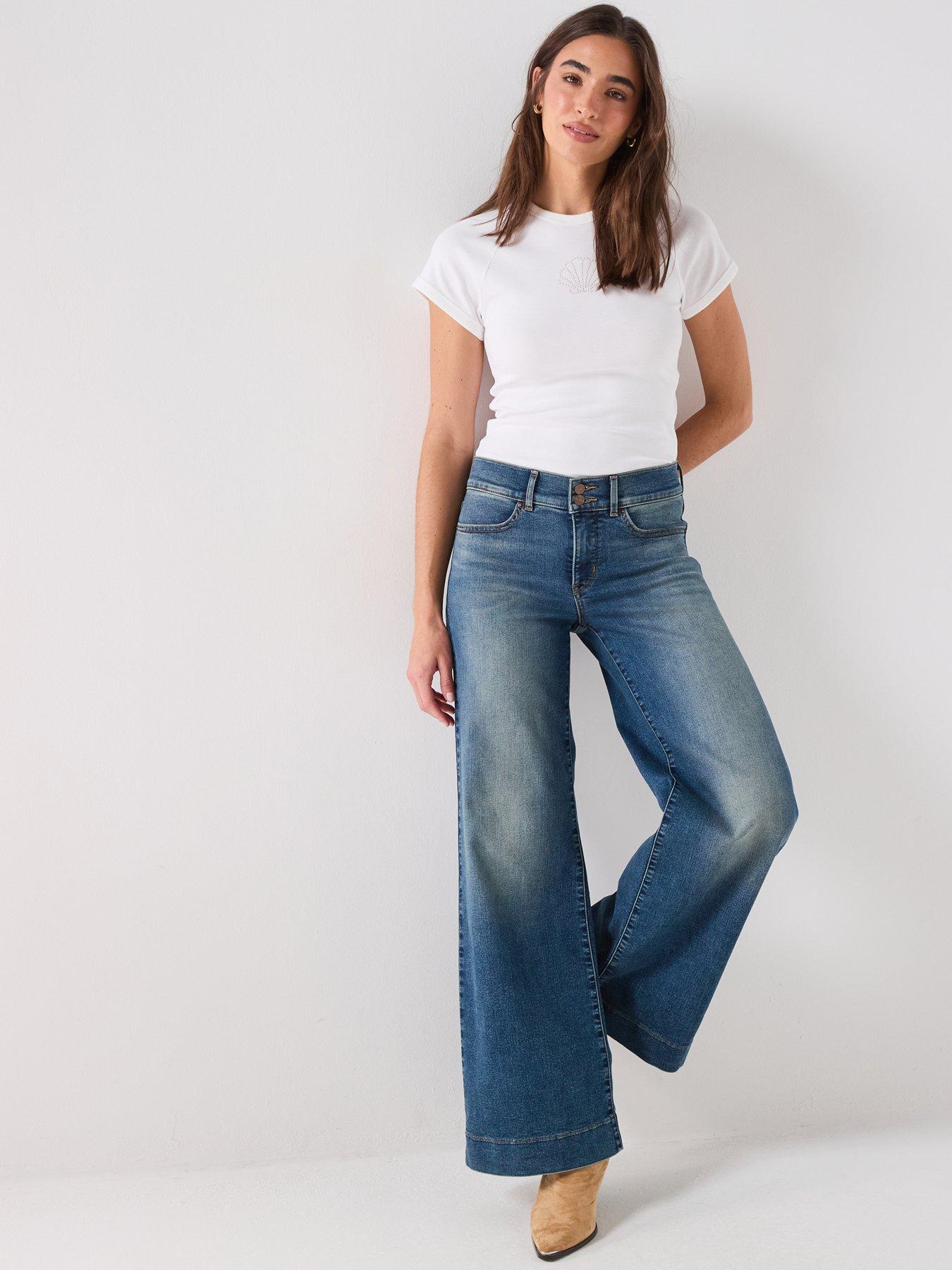 Image 3 of 6 of Levi's Gr Riley Raglan Tee