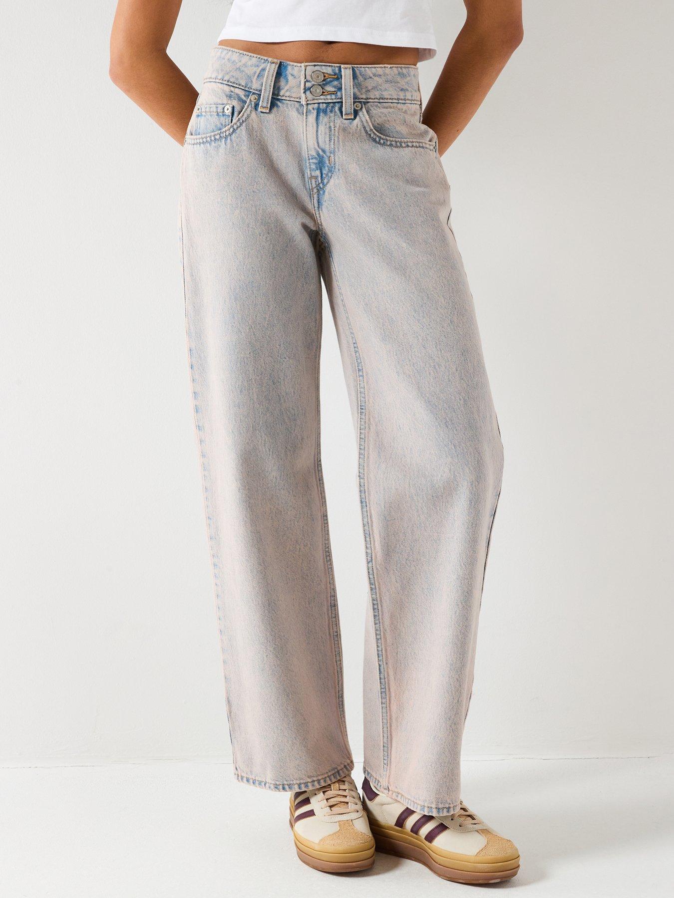 levis-superlow-loose-light-pink
