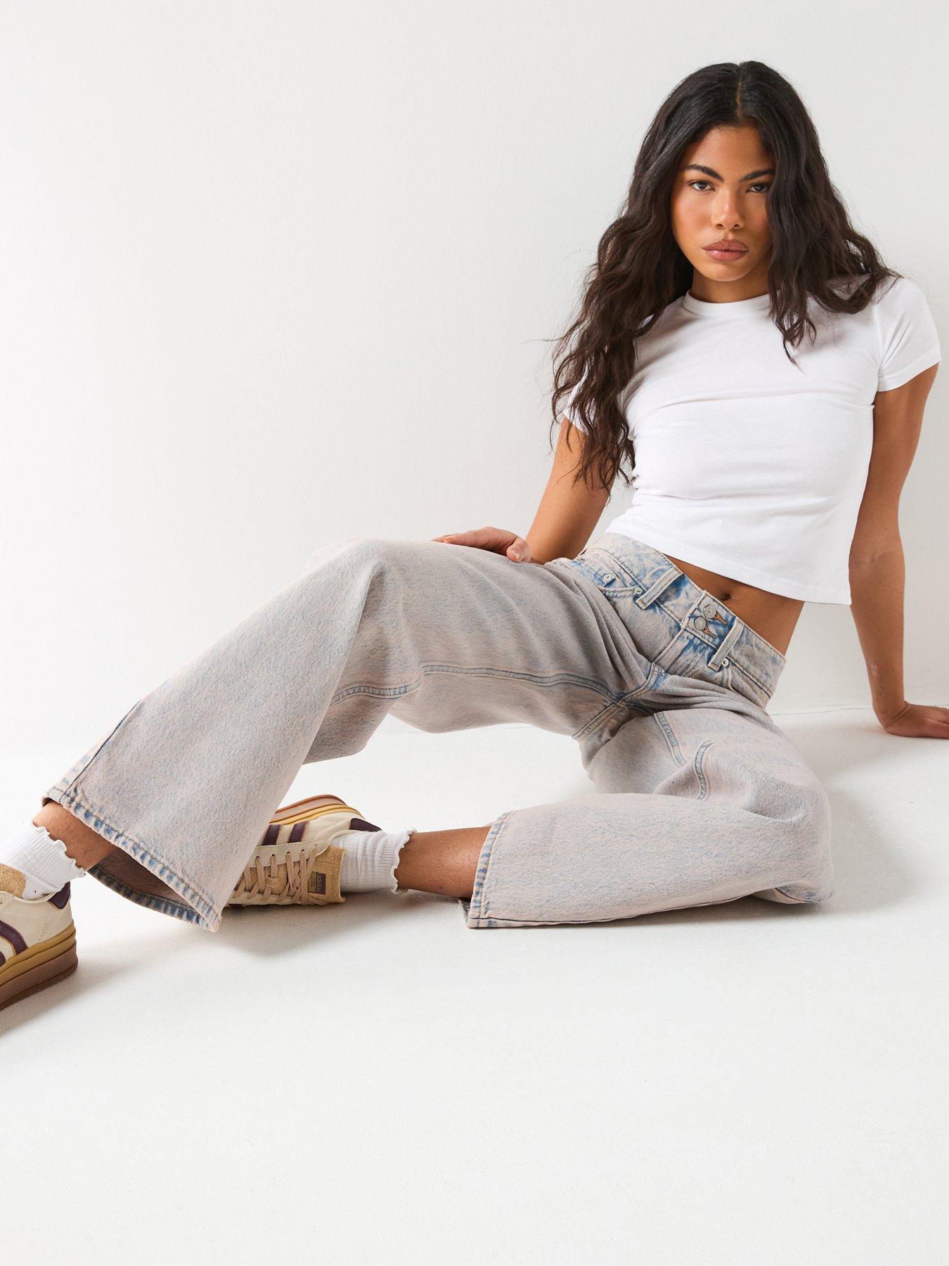 Image 4 of 6 of Levi's Superlow Loose