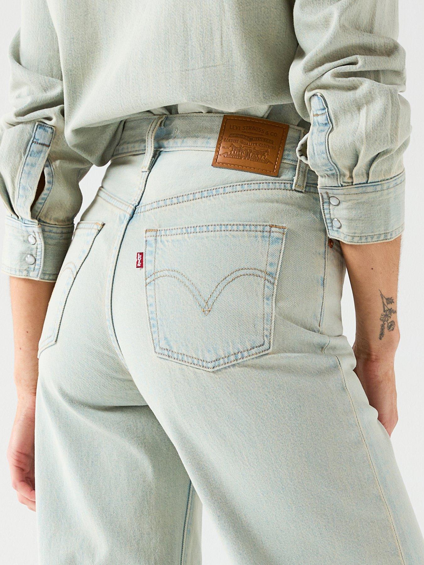 Image 4 of 6 of Levi's Ribcage Wide Leg H223