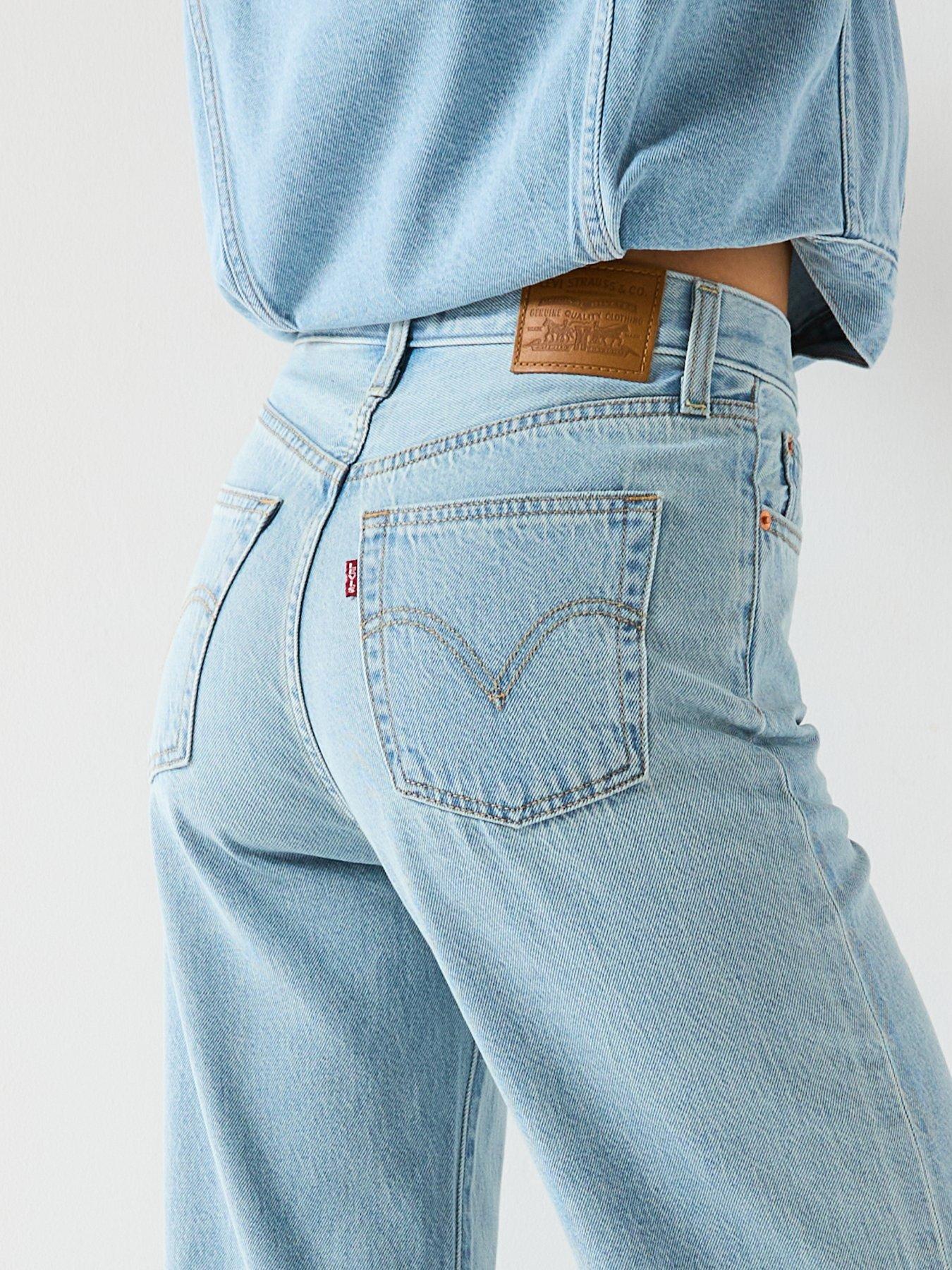 levis-ribcage-wide-leg-jeans-blueoutfit
