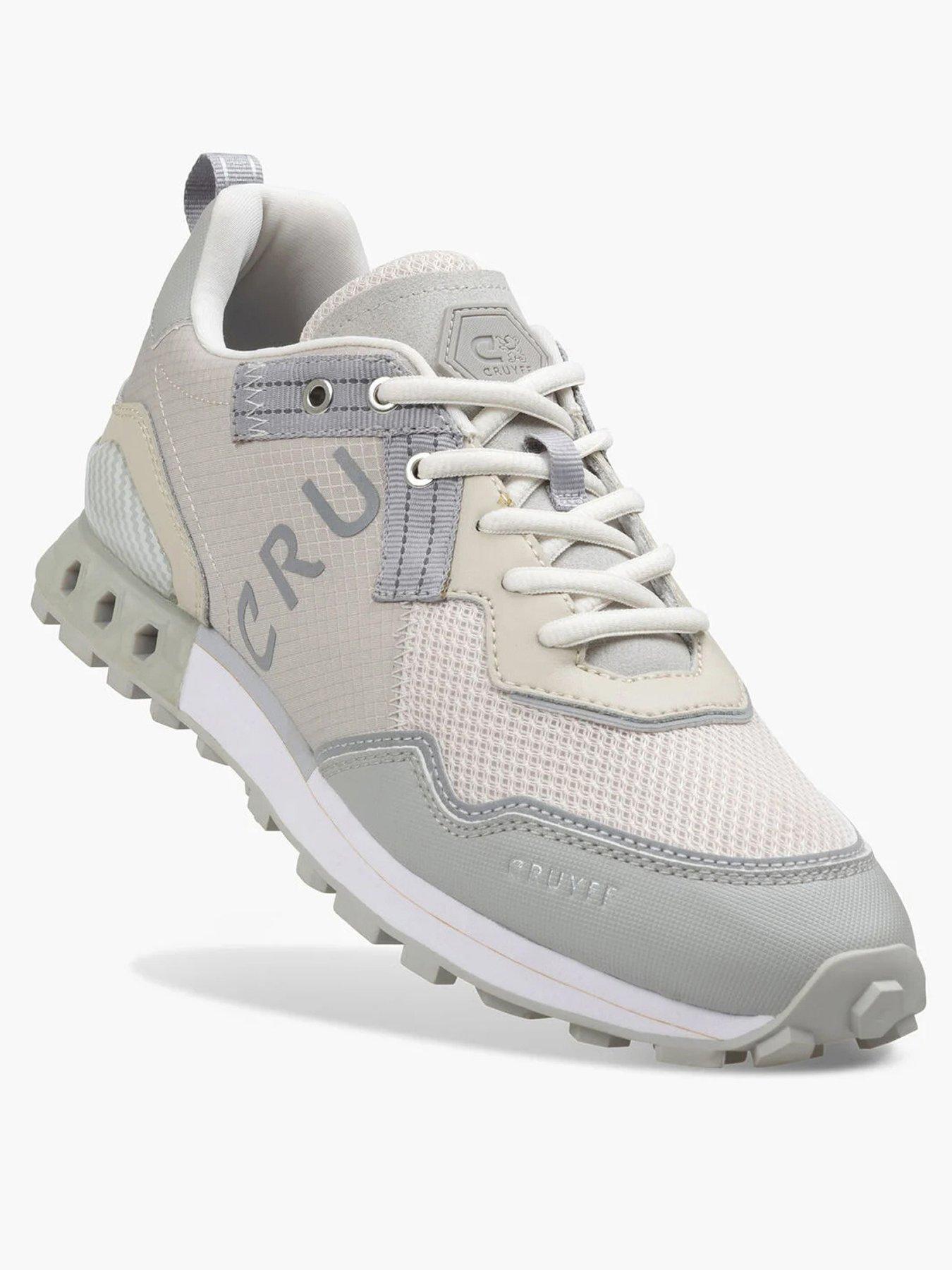 cruyff-superbia-hex-tech-trainers-light-beigestillFront