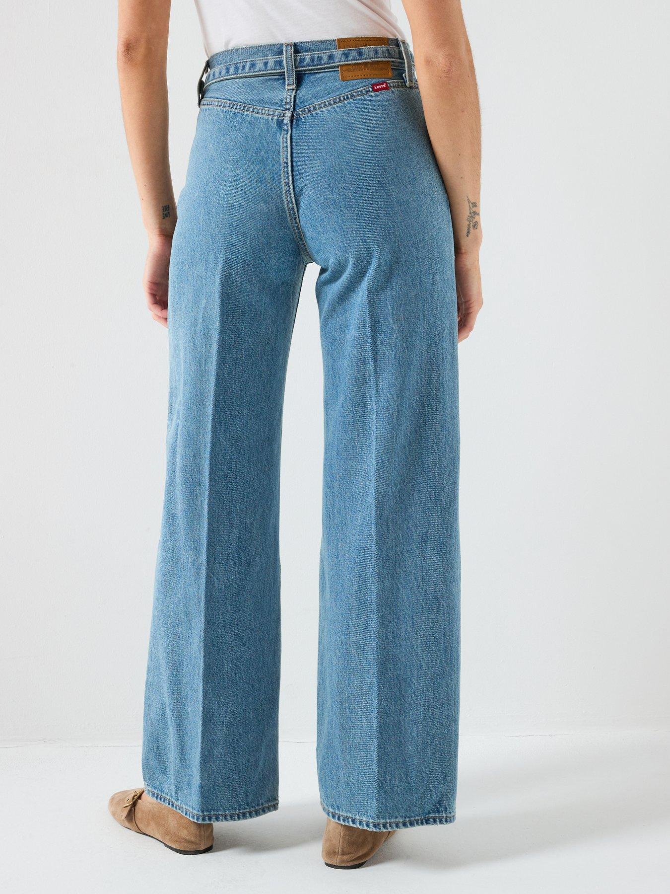 levis-ribcage-wl-beltedstillFront