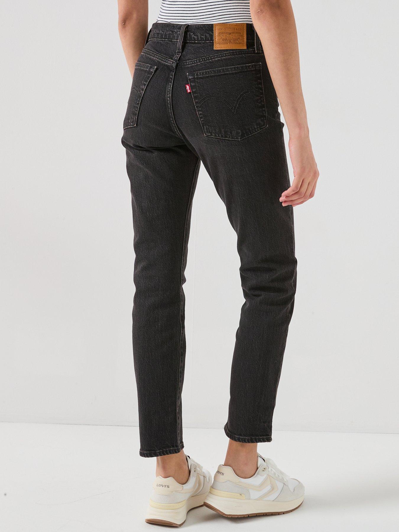 Image 2 of 6 of Levi's Wedgie Slim Jeans - Black