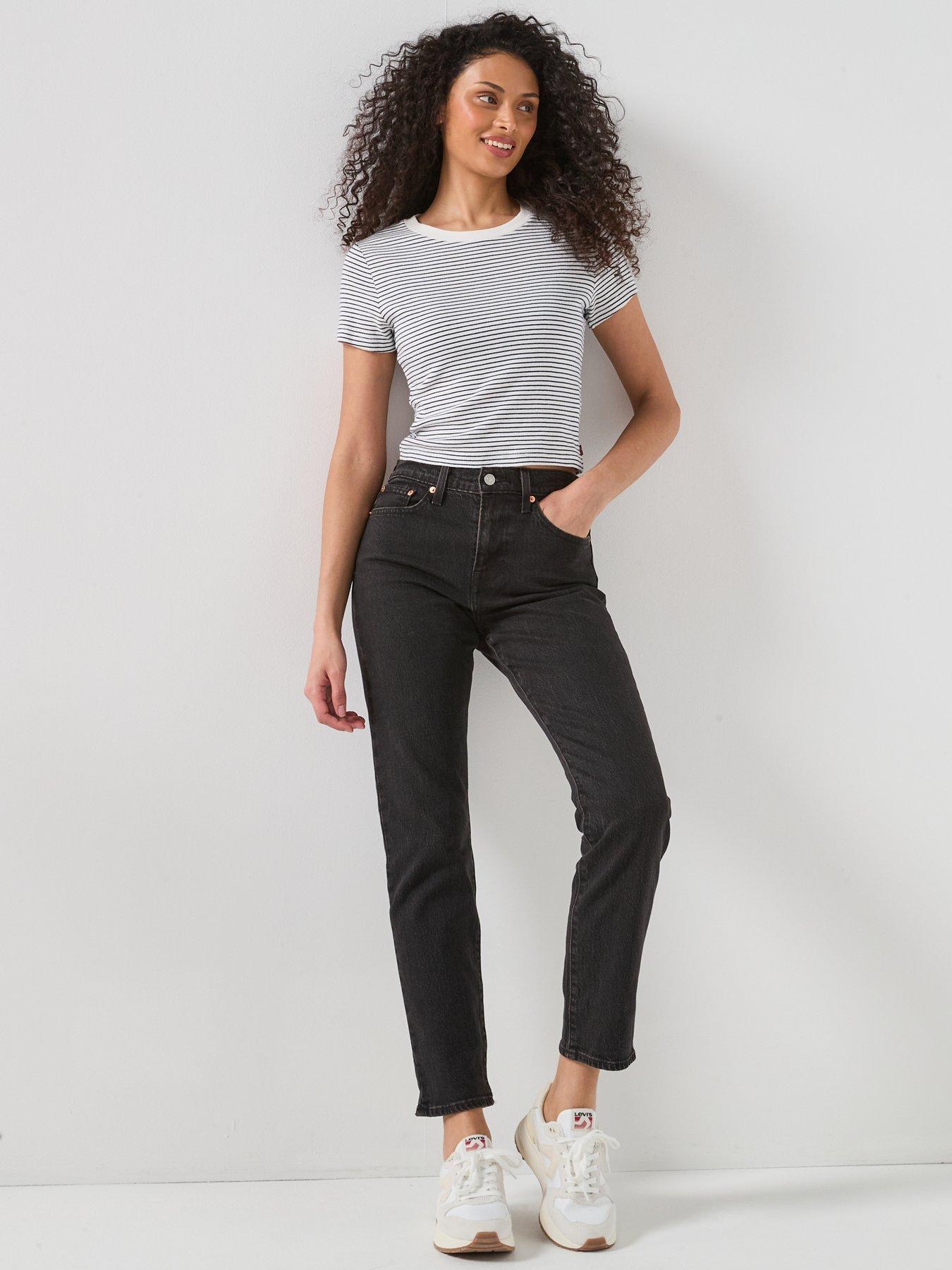 Image 4 of 6 of Levi's Wedgie Slim Jeans - Black