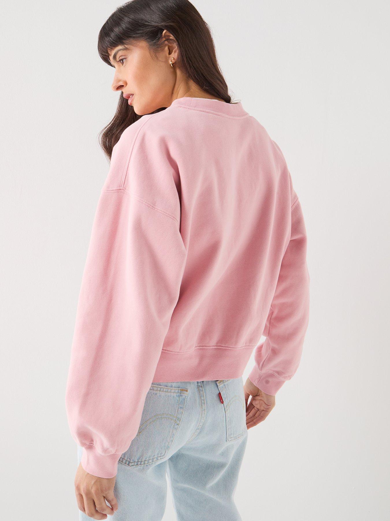 levis-gr-boxy-crewneckstillFront