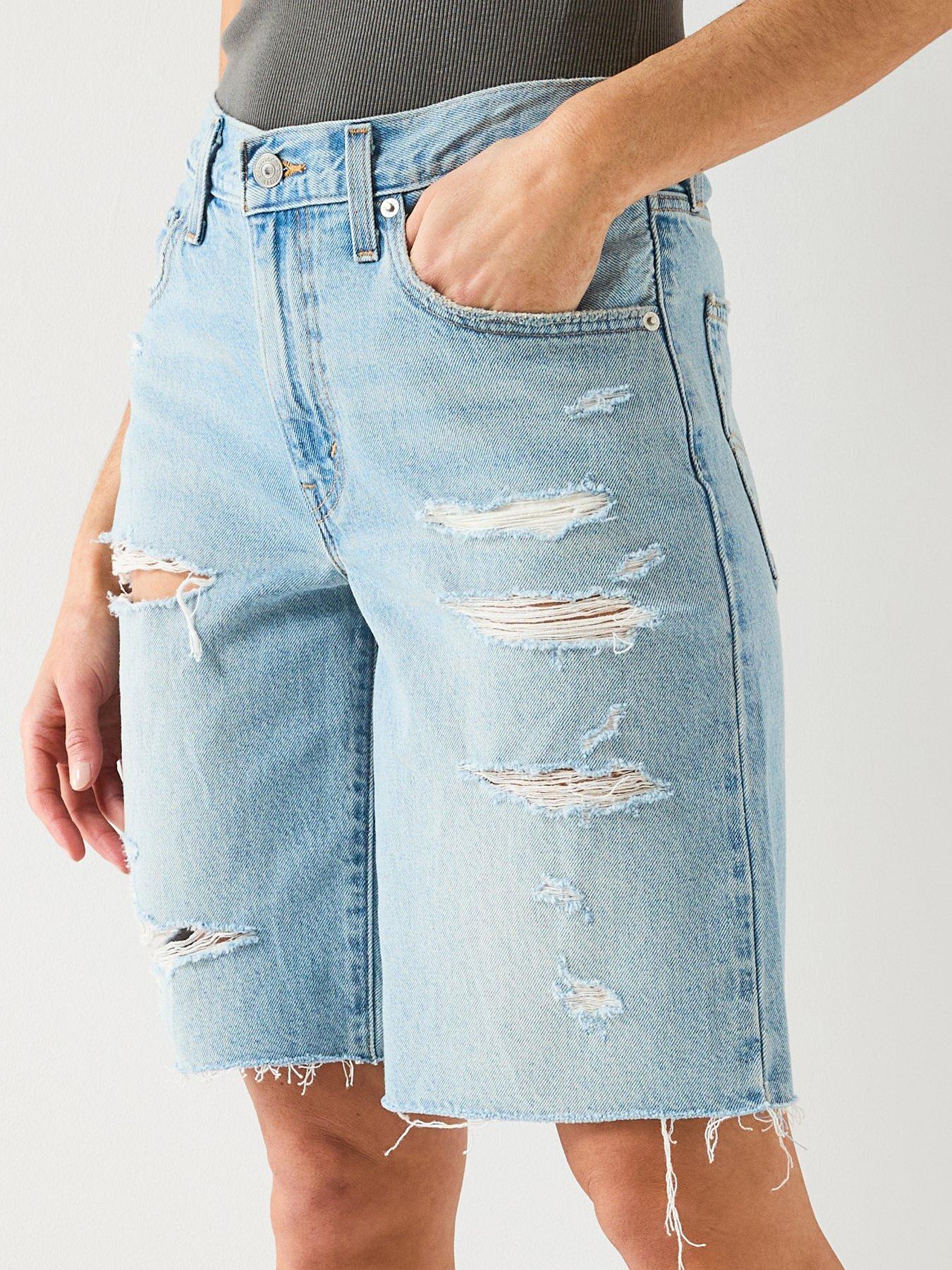 Image 4 of 6 of Levi's Baggy Dad Jort - Blue