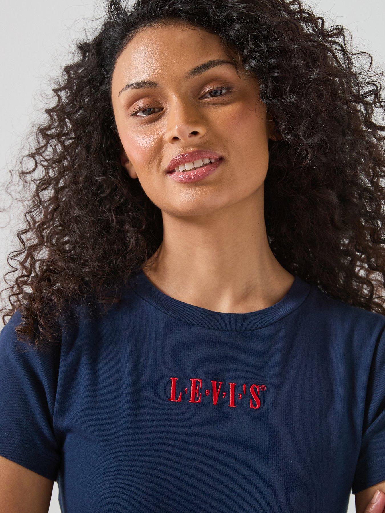 levis-essential-sporty-embroidered-logo-t-shirt-blueoutfit