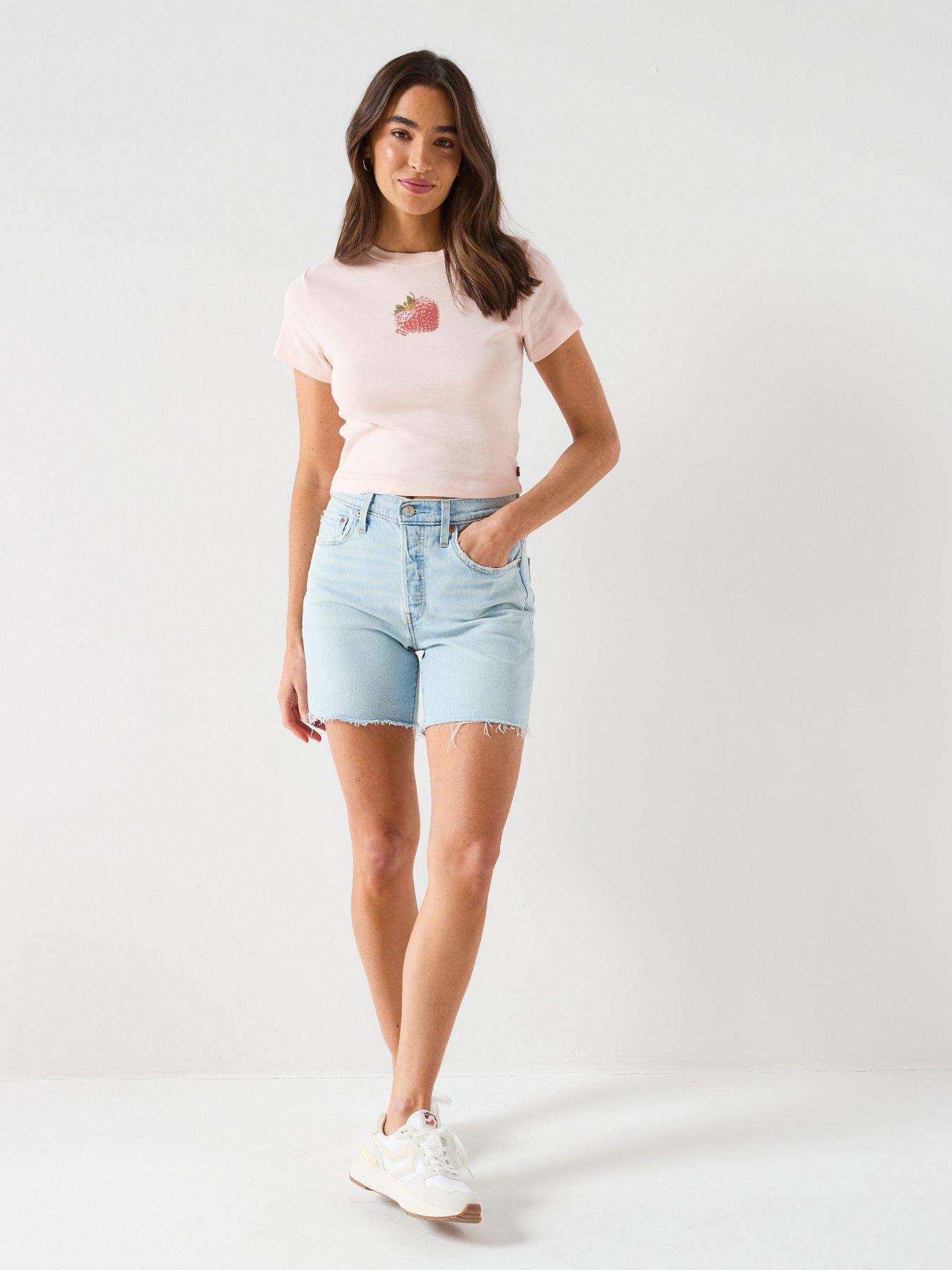 Image 3 of 6 of Levi's Gr Essential Sporty Tee