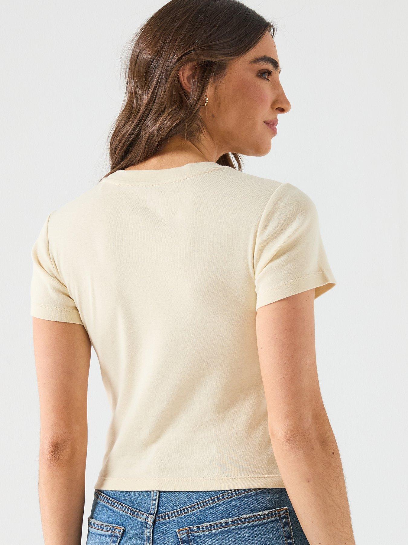Image 5 of 6 of Levi's Essential Sporty Tee - Beige