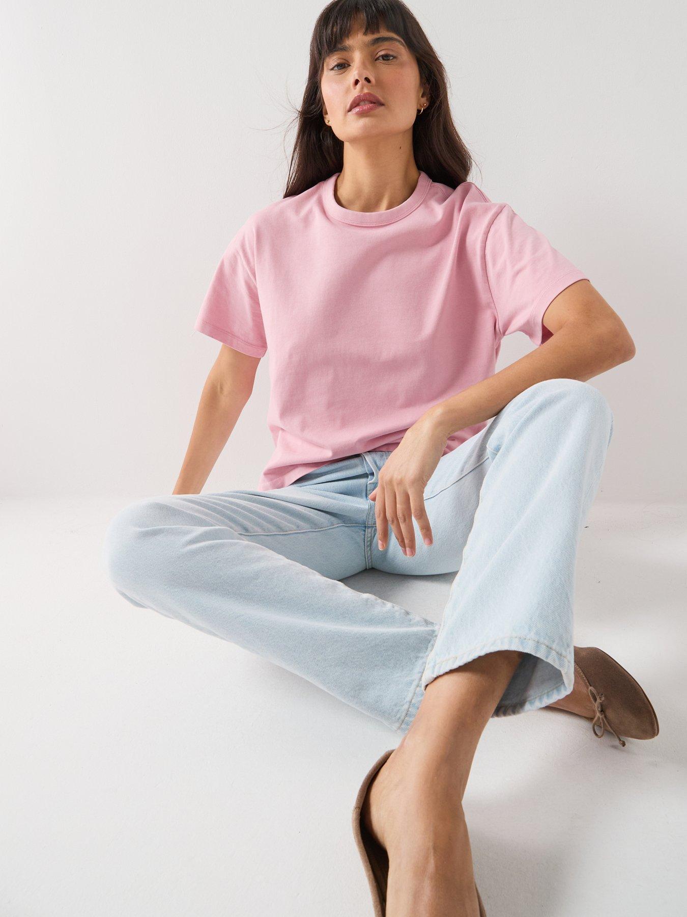 Image 6 of 6 of Levi's Vintage Short Sleeve T-Shirt - Pink