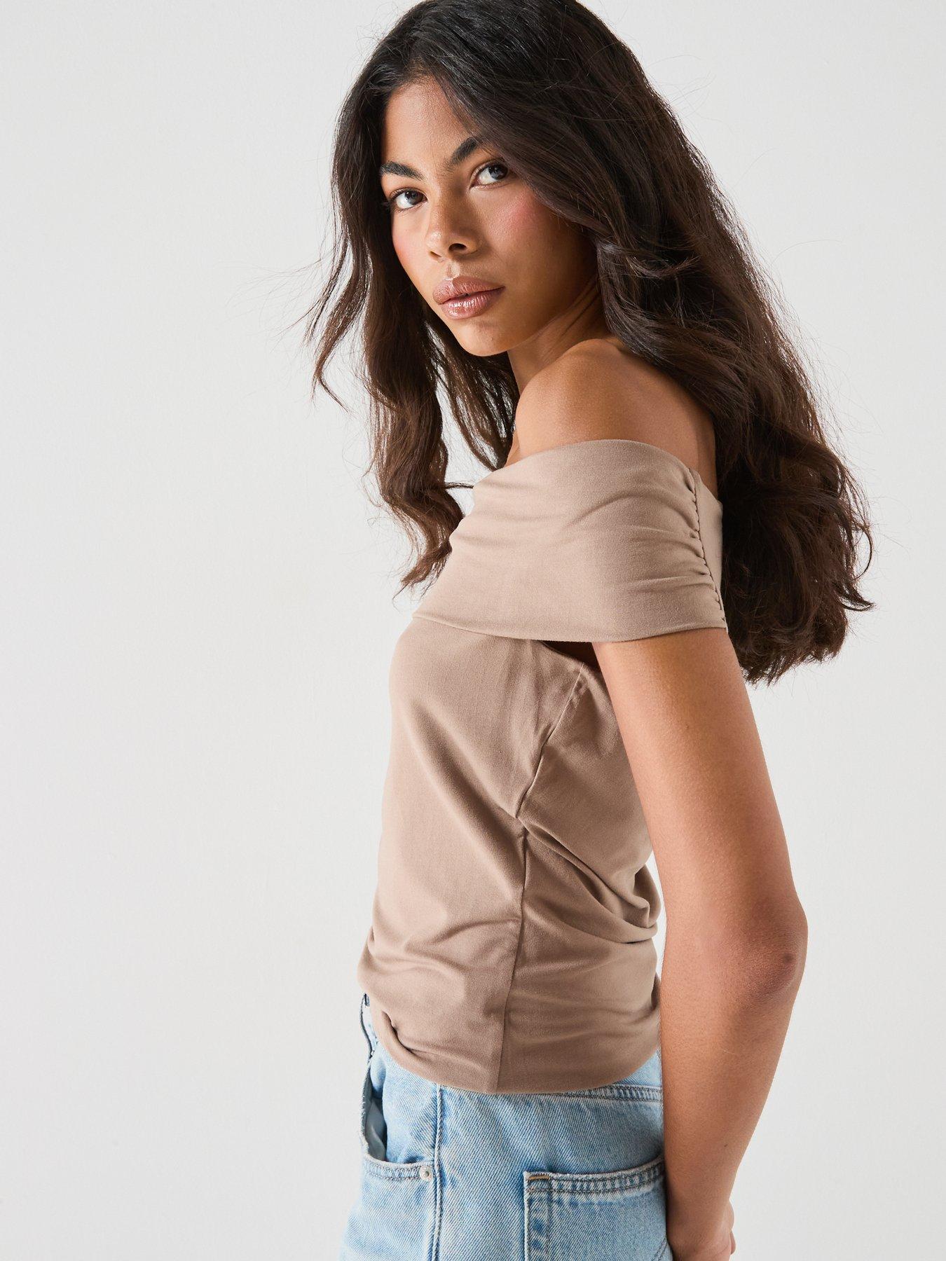 Image 5 of 5 of Levi's Tori Twisted Clean Knit