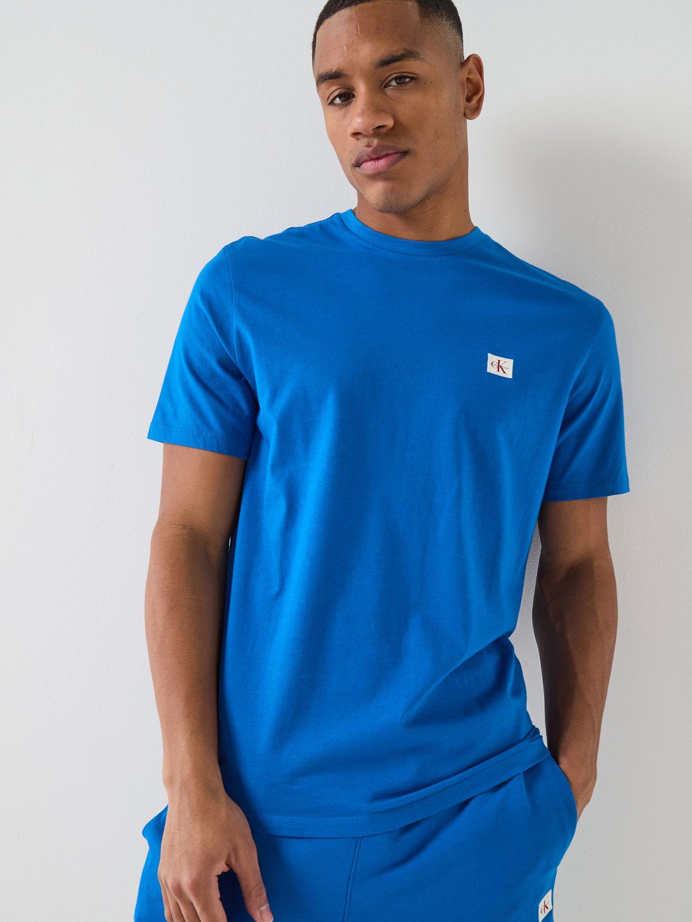 calvin-klein-jeans-badge-classic-t-shirt-blueoutfit