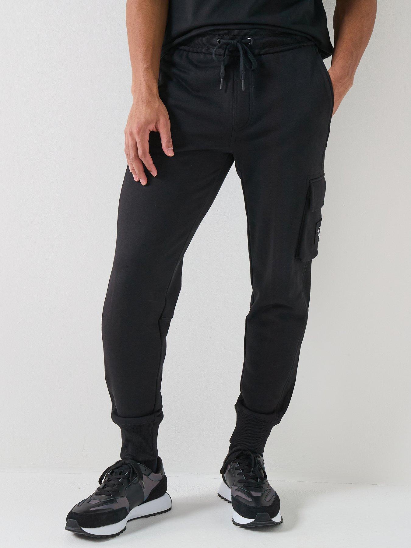 calvin-klein-jeans-badge-cargo-joggers-black