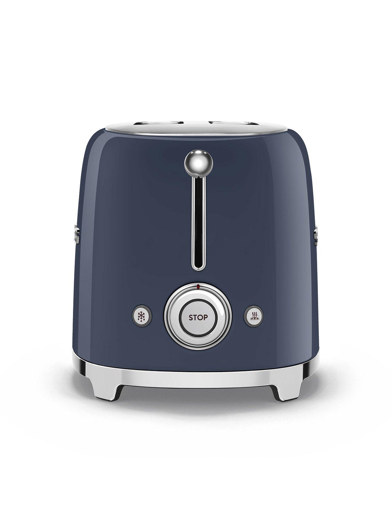 smeg-tsf01-2-slice-toaster-navyoutfit
