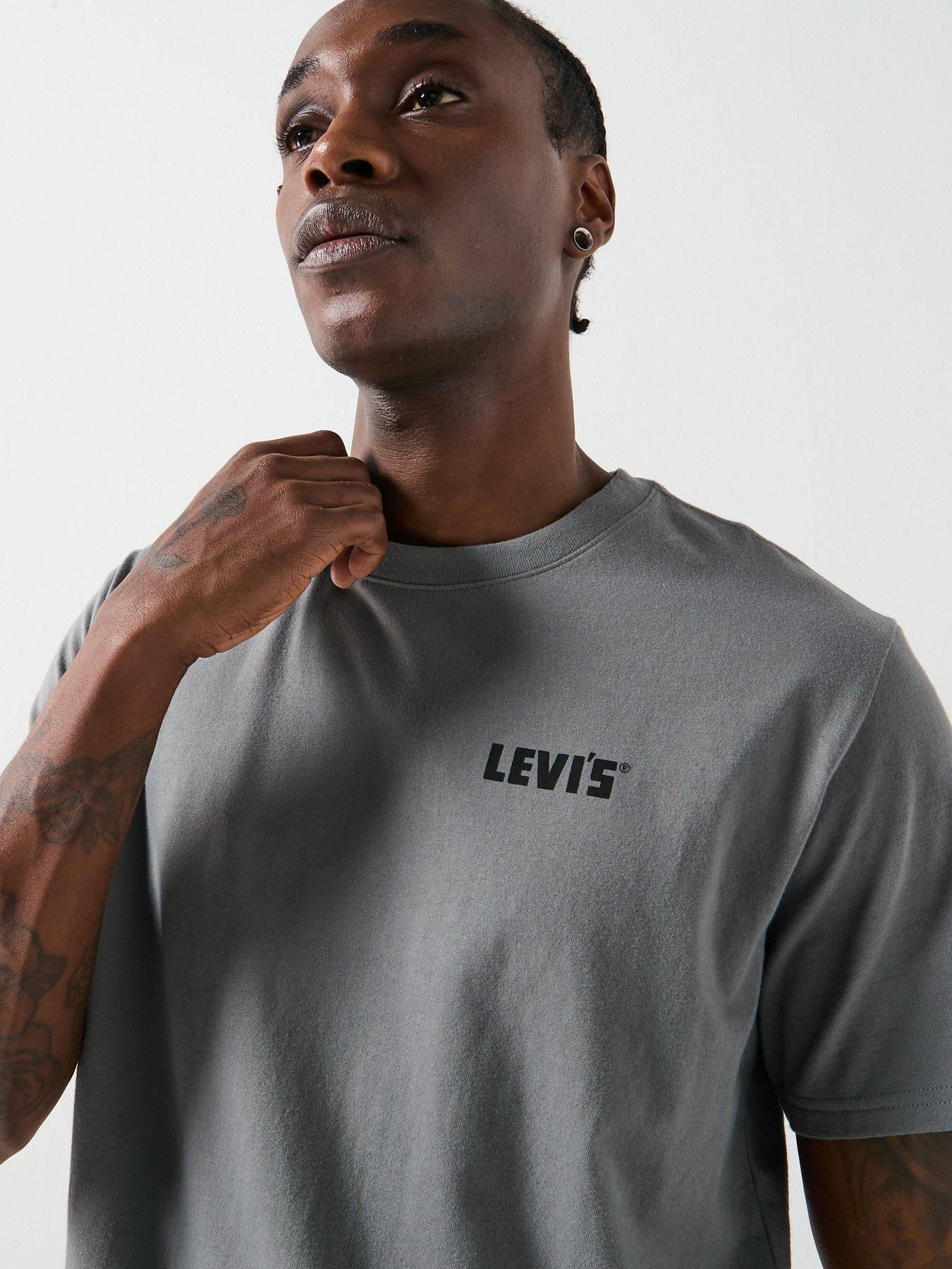 levis-western-back-graphic-relaxed-fit-t-shirt-greyoutfit
