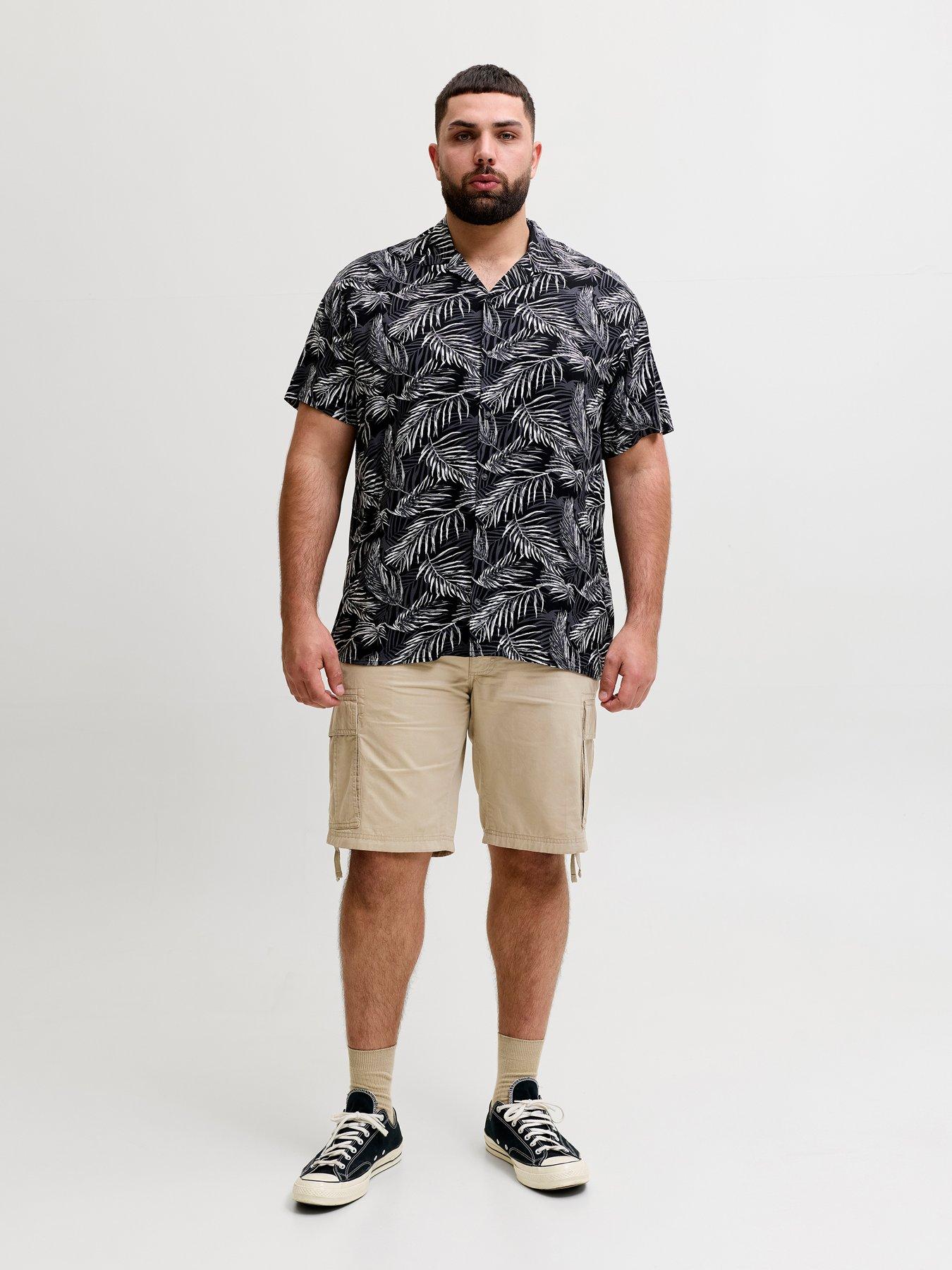 Image 5 of 5 of Jack & Jones Plus Cole Frank Cargo Shorts - Beige