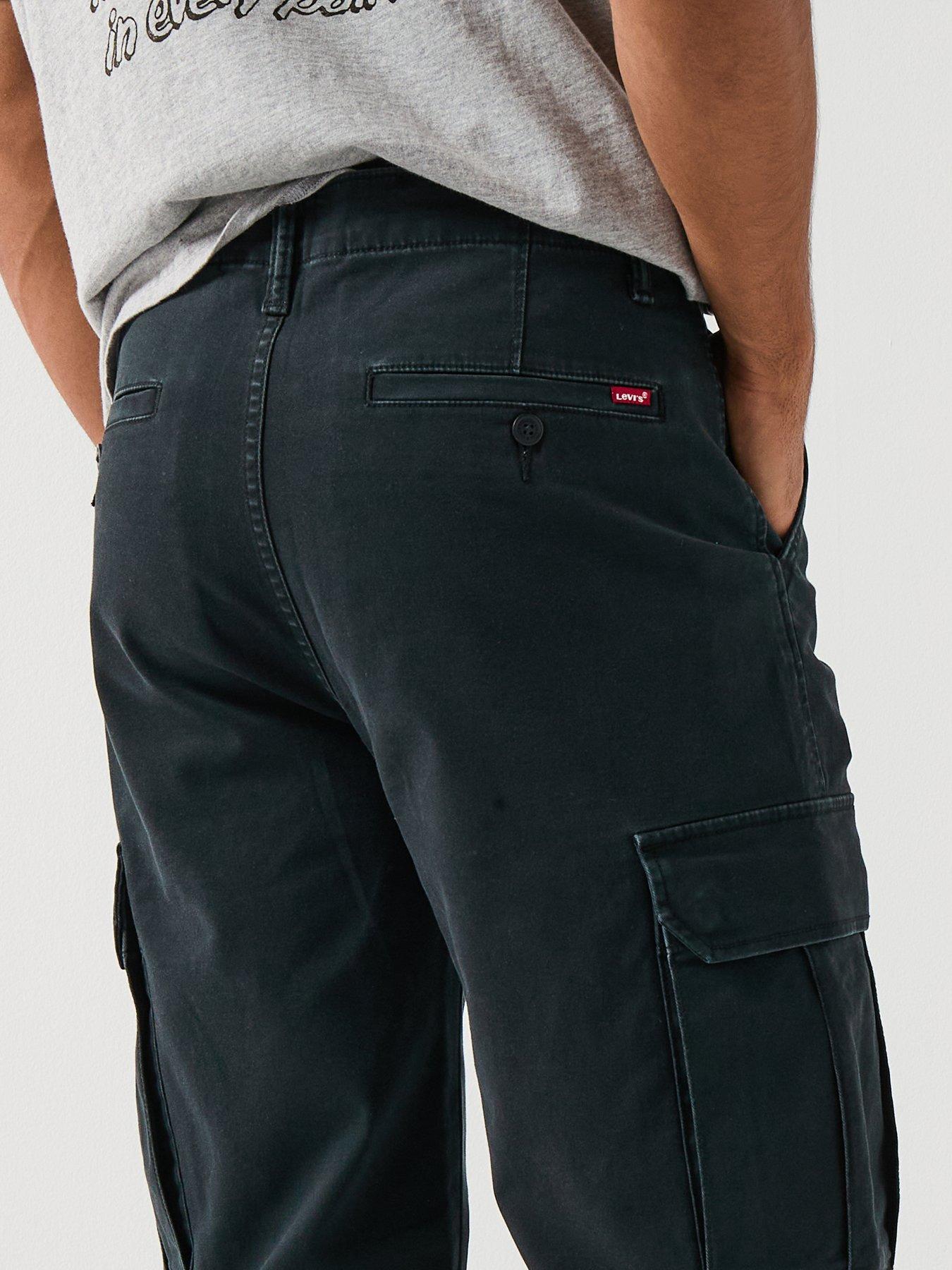 levis-xx-tapered-leg-cargo-trousers-blackoutfit