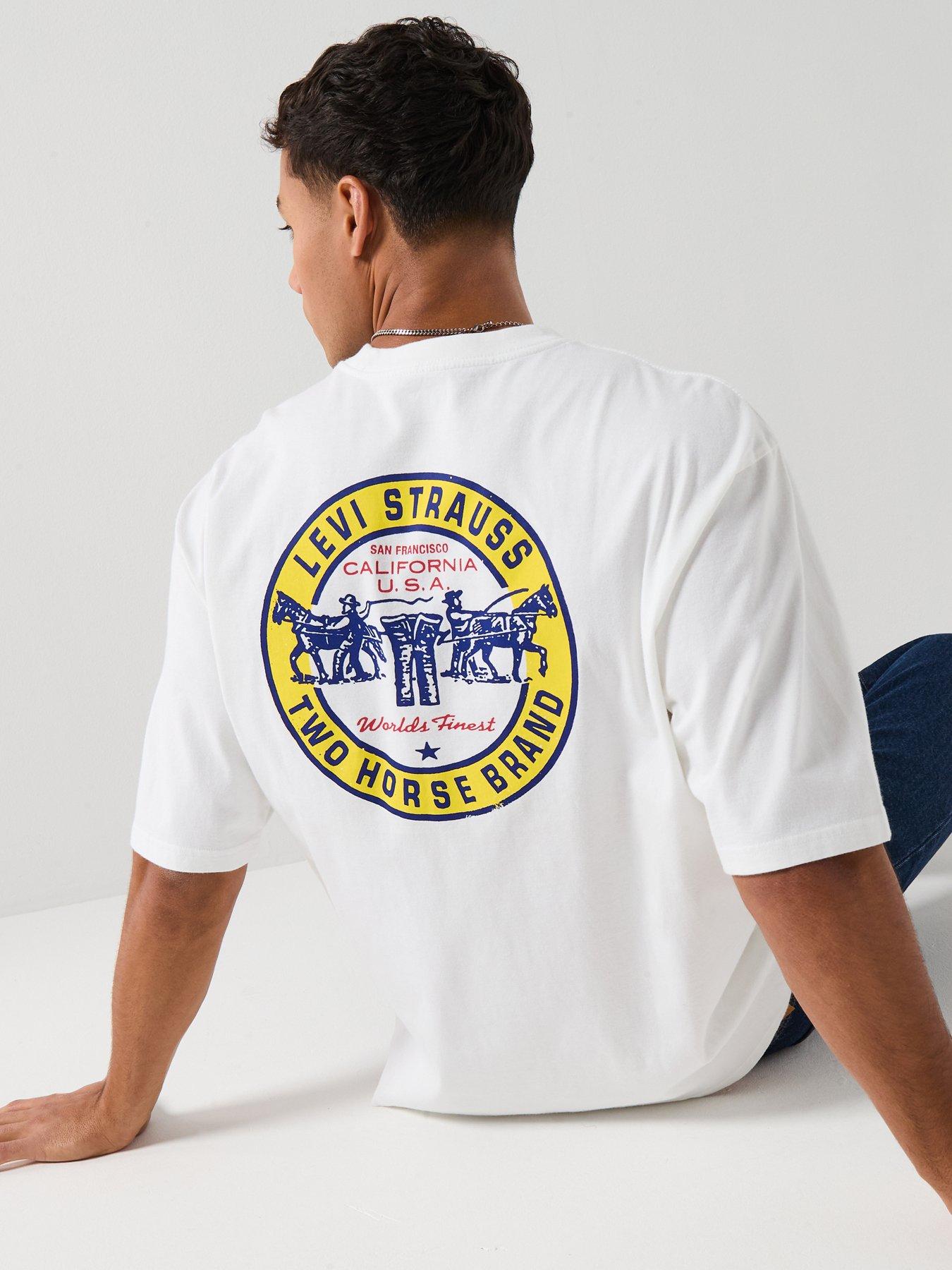 Image 4 of 6 of Levi's Back Graphic Pocket Loose Fit T-Shirt - White