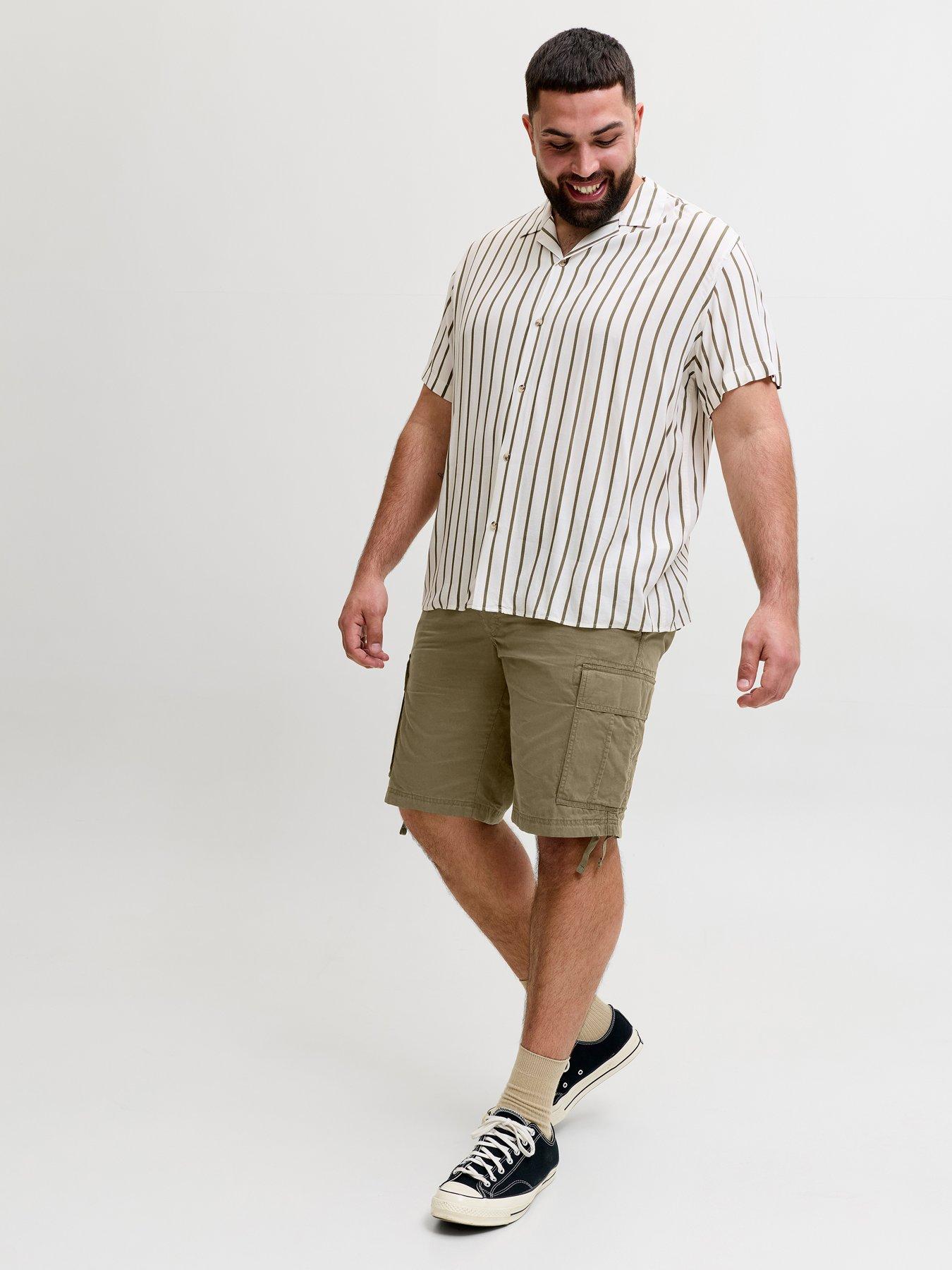 Image 3 of 5 of Jack & Jones Plus Cole Frank Cargo Shorts - Khaki
