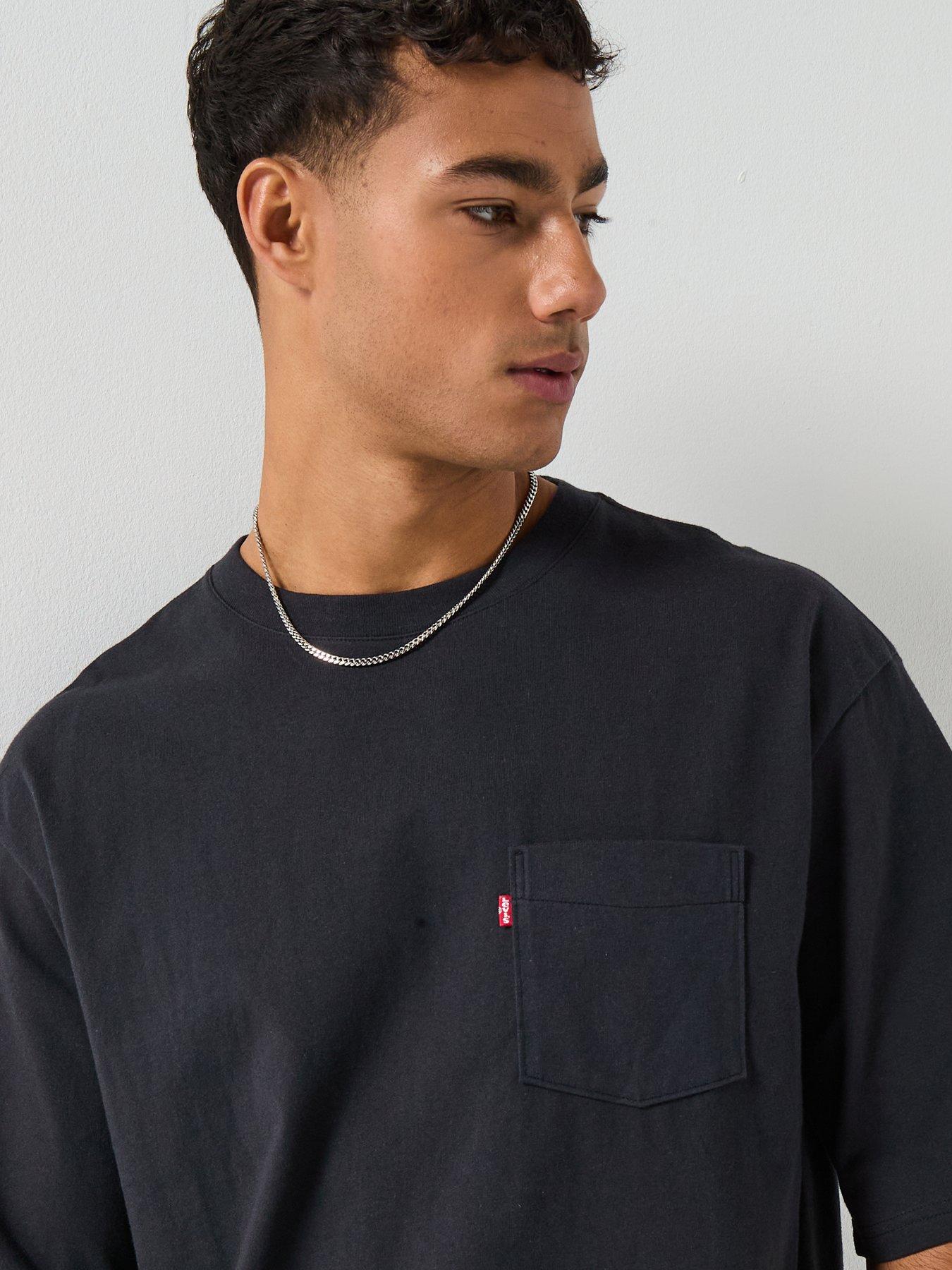 Image 4 of 6 of Levi's Pocket Loose Fit T-Shirt - Black