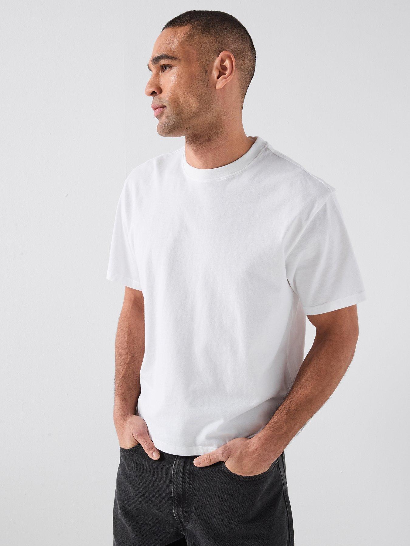 levis-boxy-short-sleeve-t-shirt-whitefront