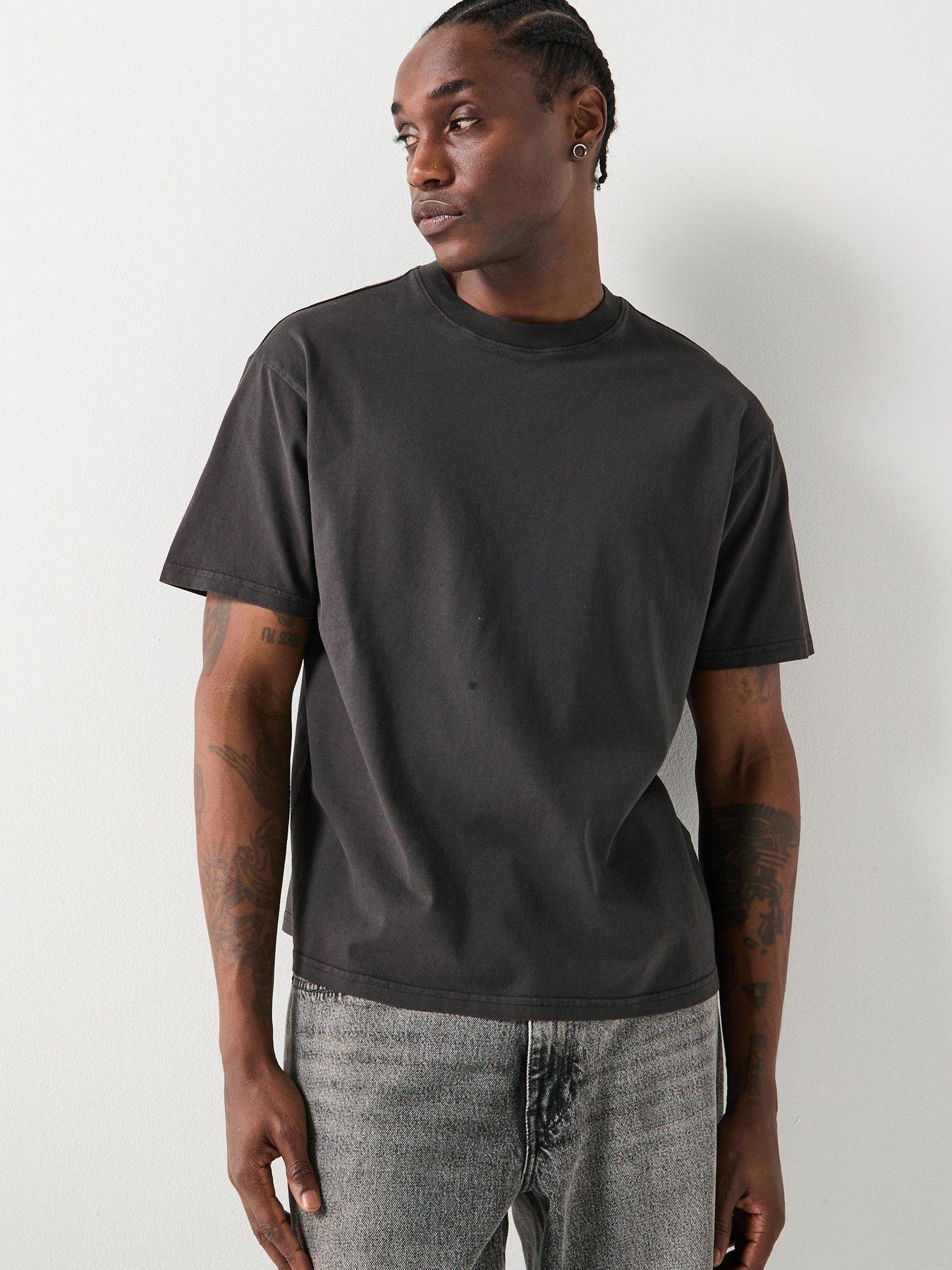levis-boxy-short-sleeve-t-shirt-black