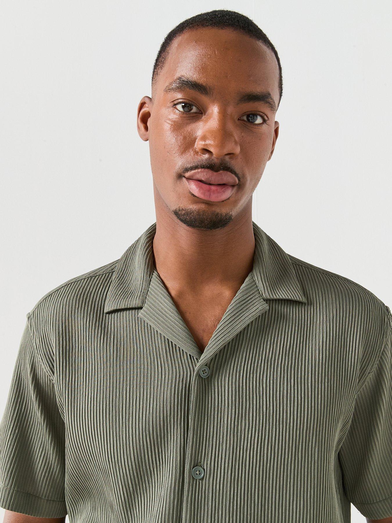 Image 4 of 5 of Jack & Jones Harrison Resort Short Sleeve Shirt And Shorts Set - Khaki