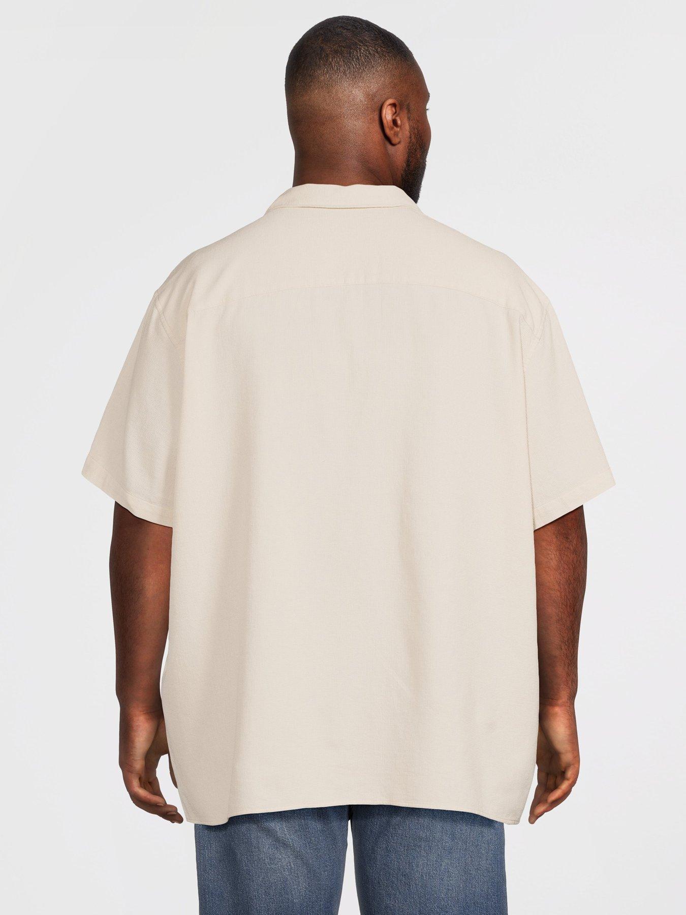 Image 2 of 5 of Jack & Jones Plus Waffle Resort Short Sleeve Shirt - Off White