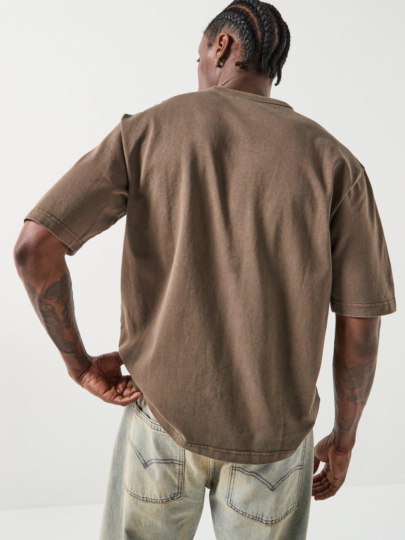 levis-heavyweight-loose-fit-t-shirt-brownstillFront