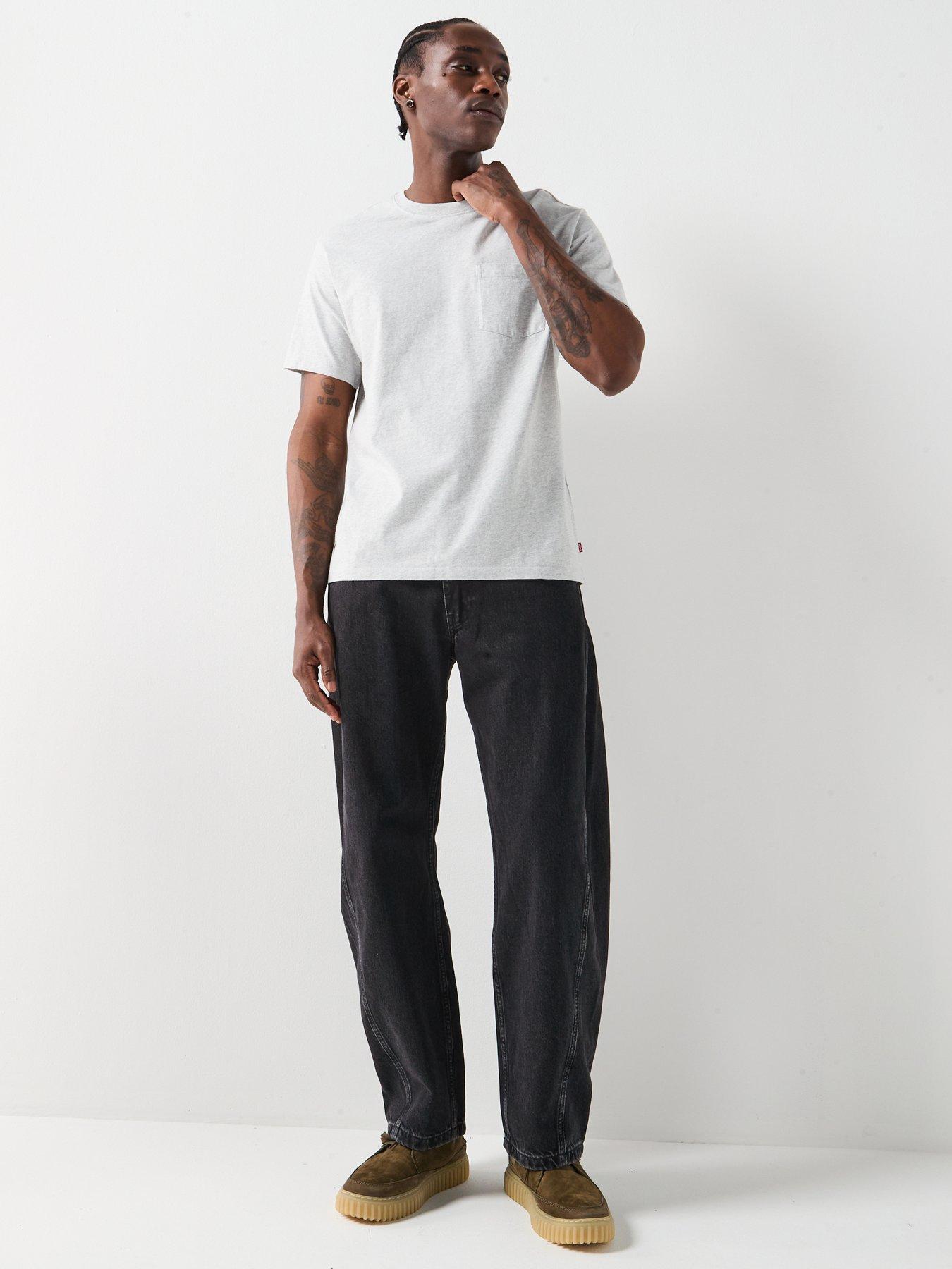 Image 3 of 6 of Levi's Pocket Heavyweight Relaxed Fit T-Shirt - Grey