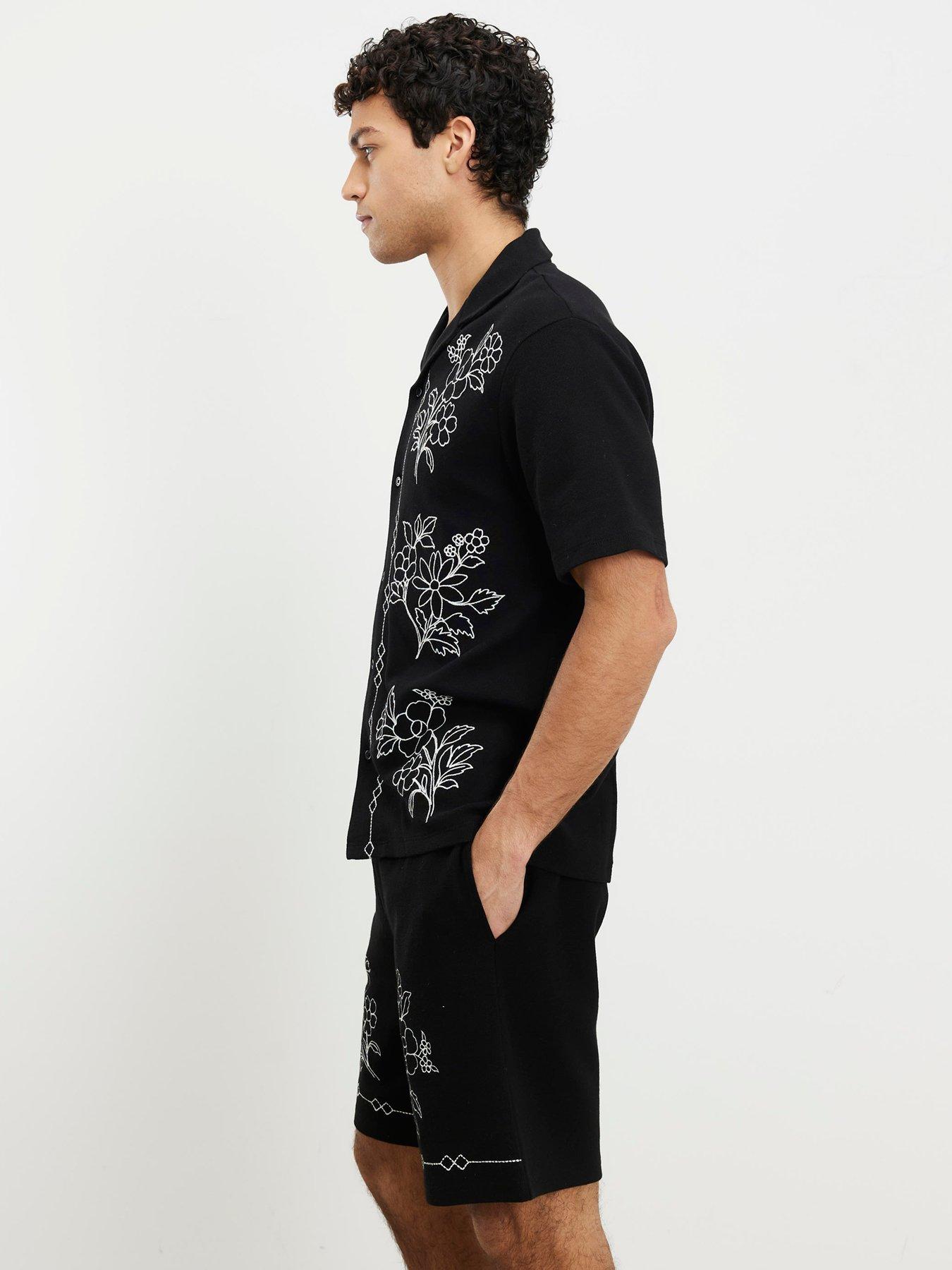 river-island-floral-embroidered-shorts-blackoutfit