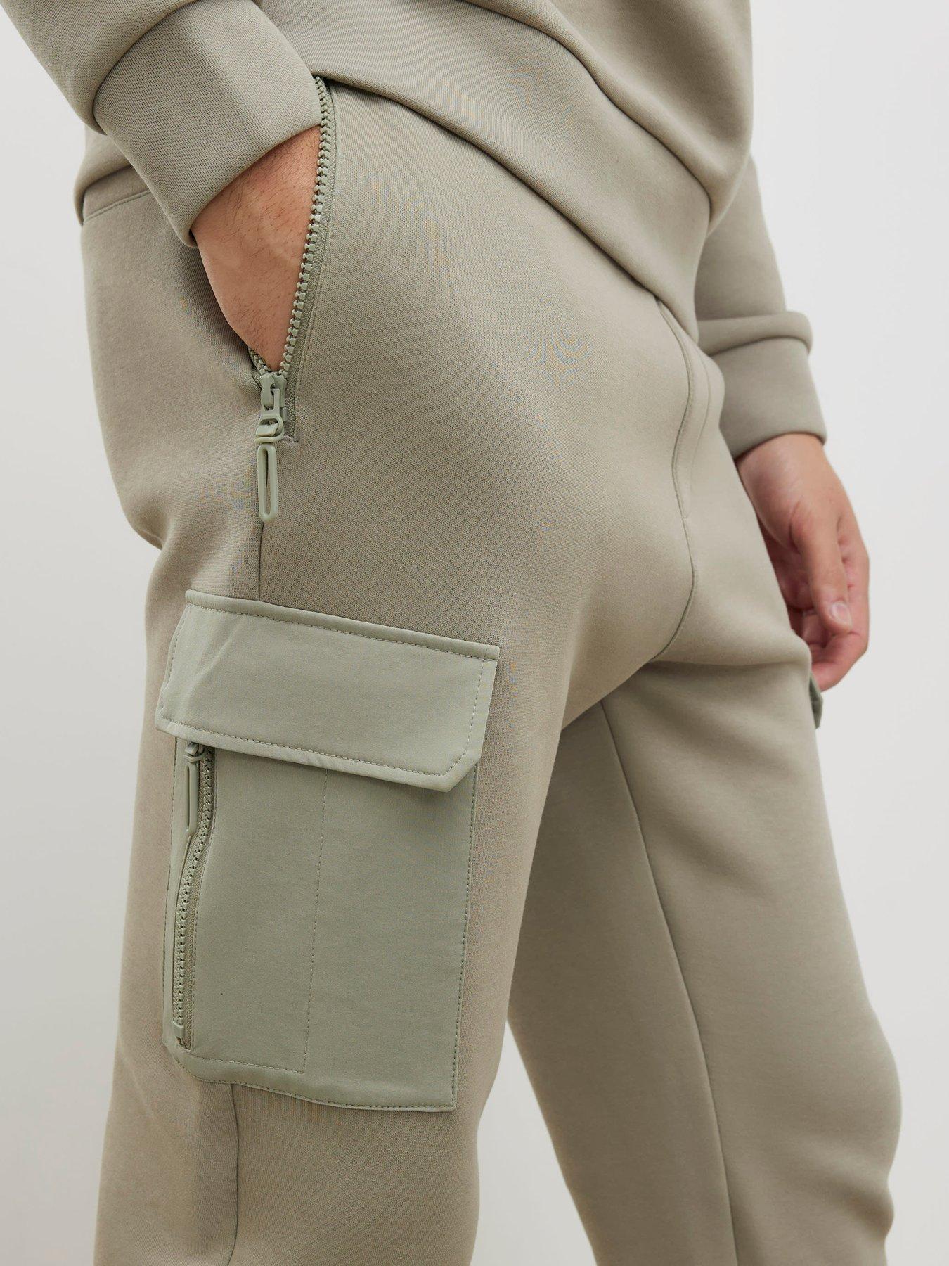 river-island-slim-nylon-pocket-joggers-greenoutfit